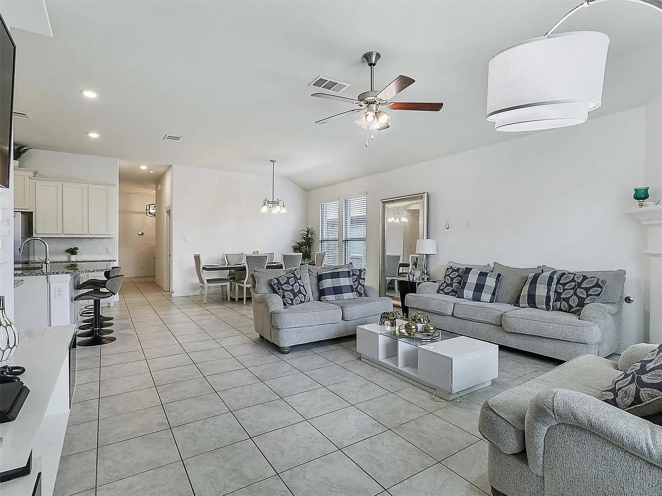 1520 Summit View Lane Little Elm TX 76227
