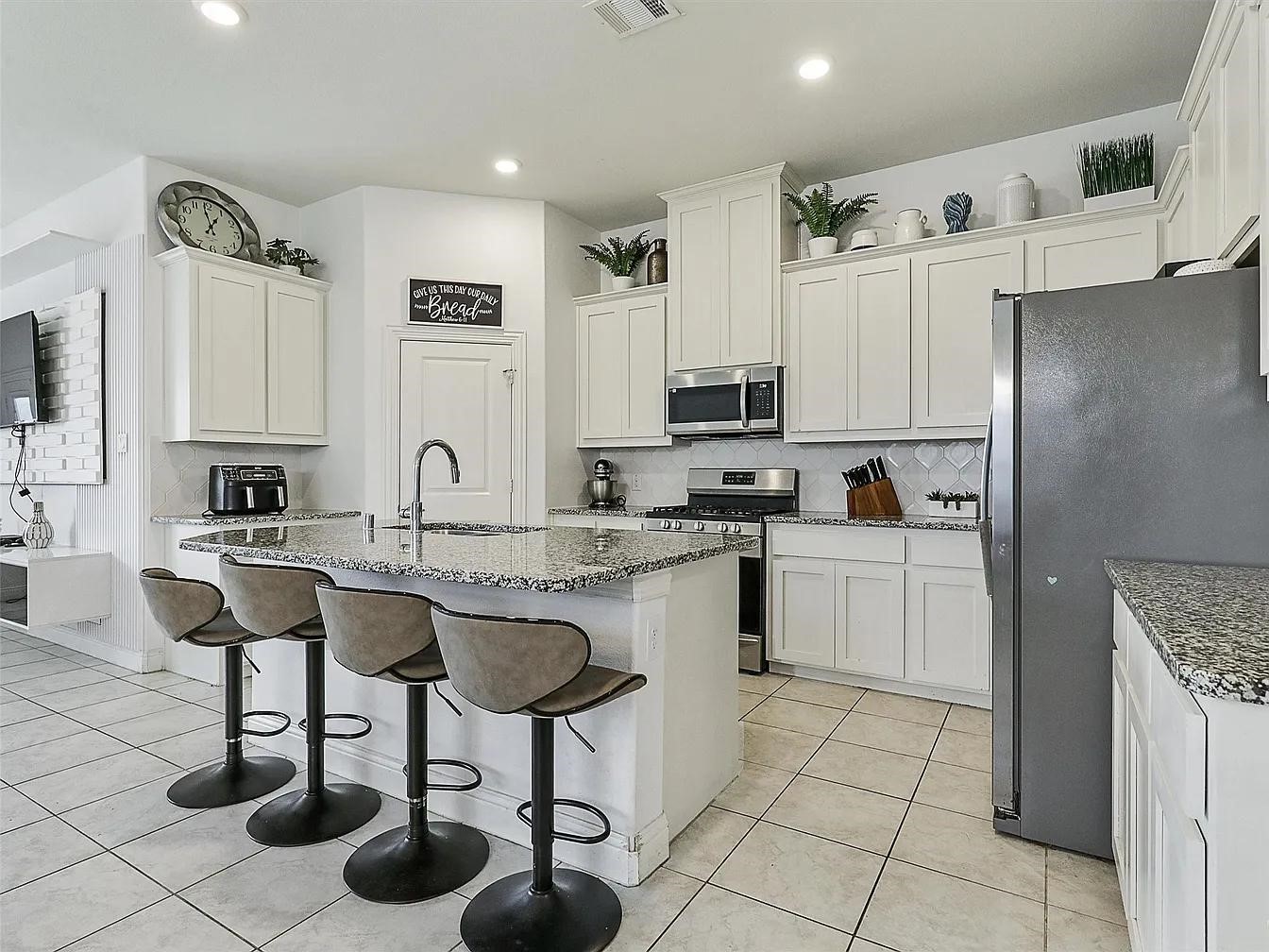 1520 Summit View Lane Little Elm TX 76227