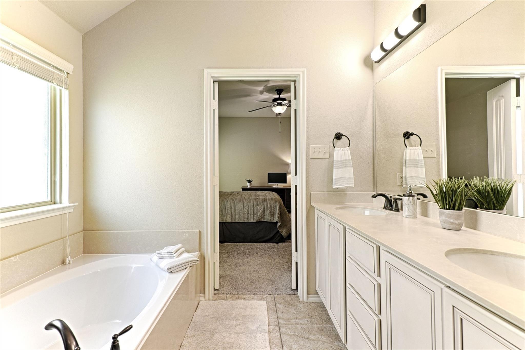 220 Noel Drive Mckinney TX 75072