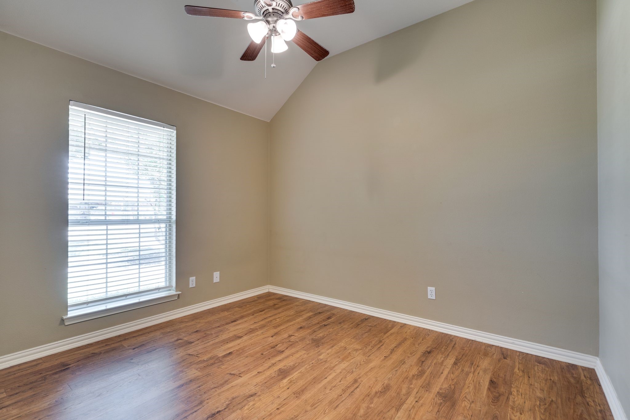 1001 Porter Place Sanger TX 76266
