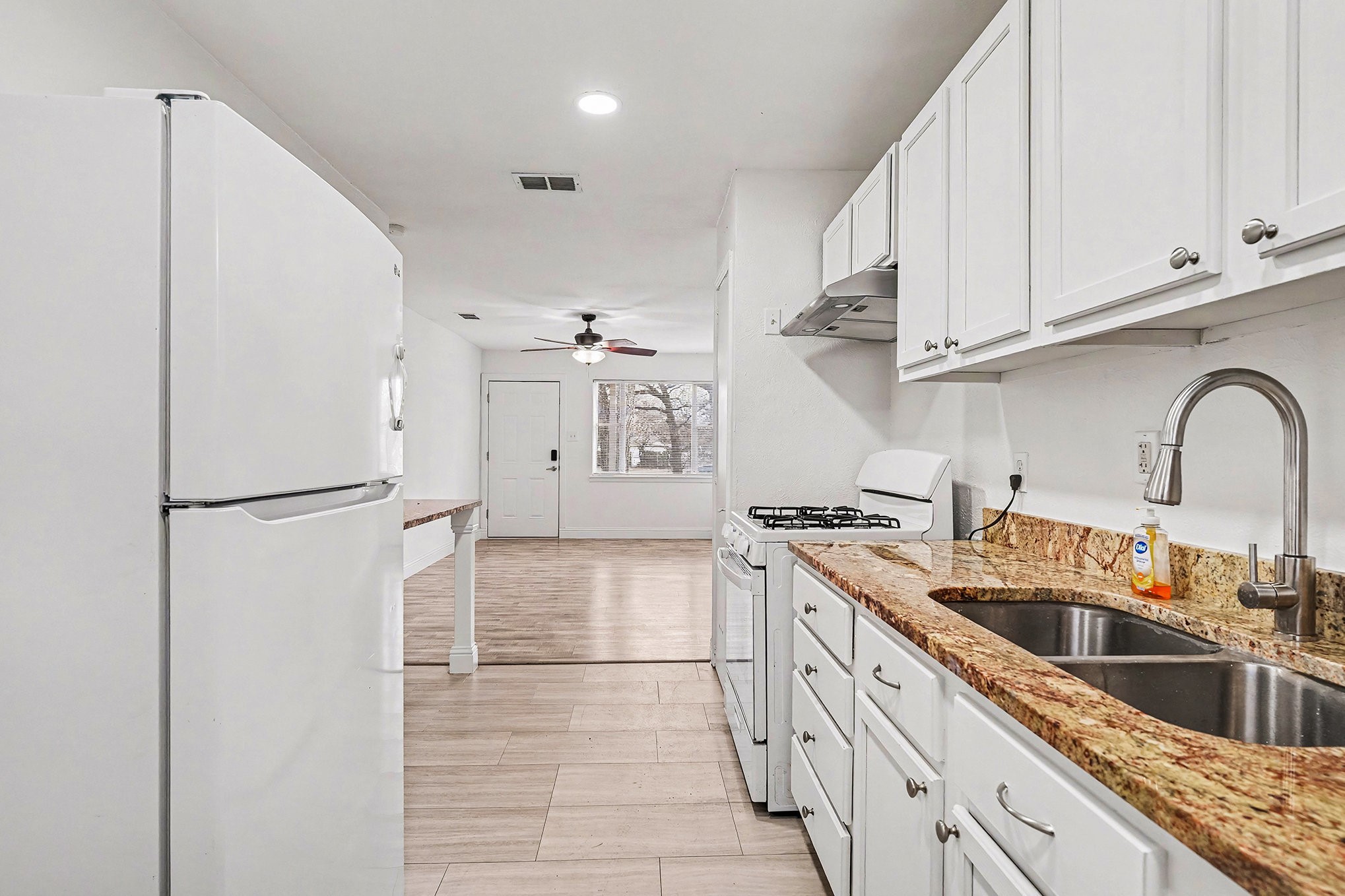 2211 Barbell Lane Fort Worth TX 76111
