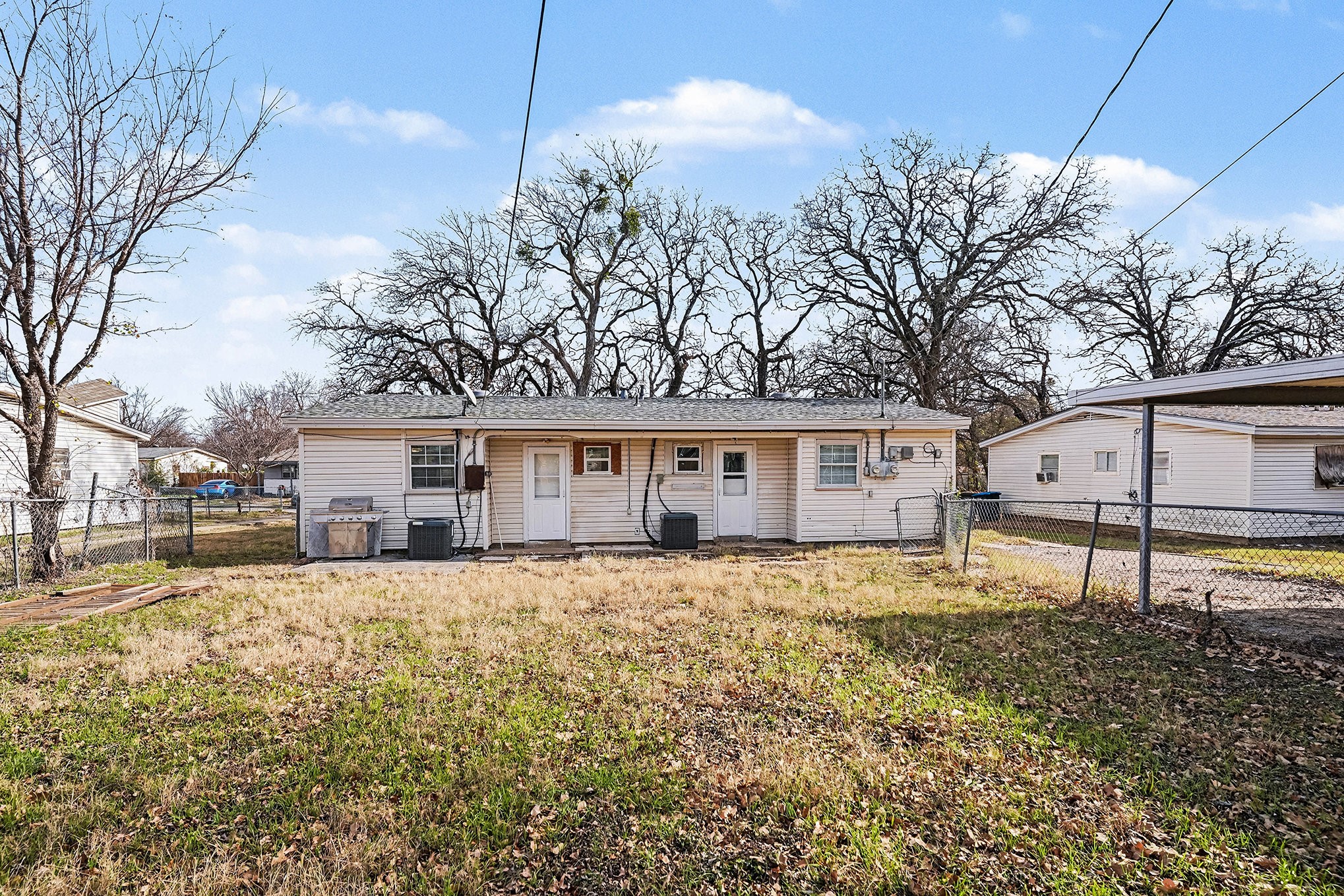 2211 Barbell Lane Fort Worth TX 76111