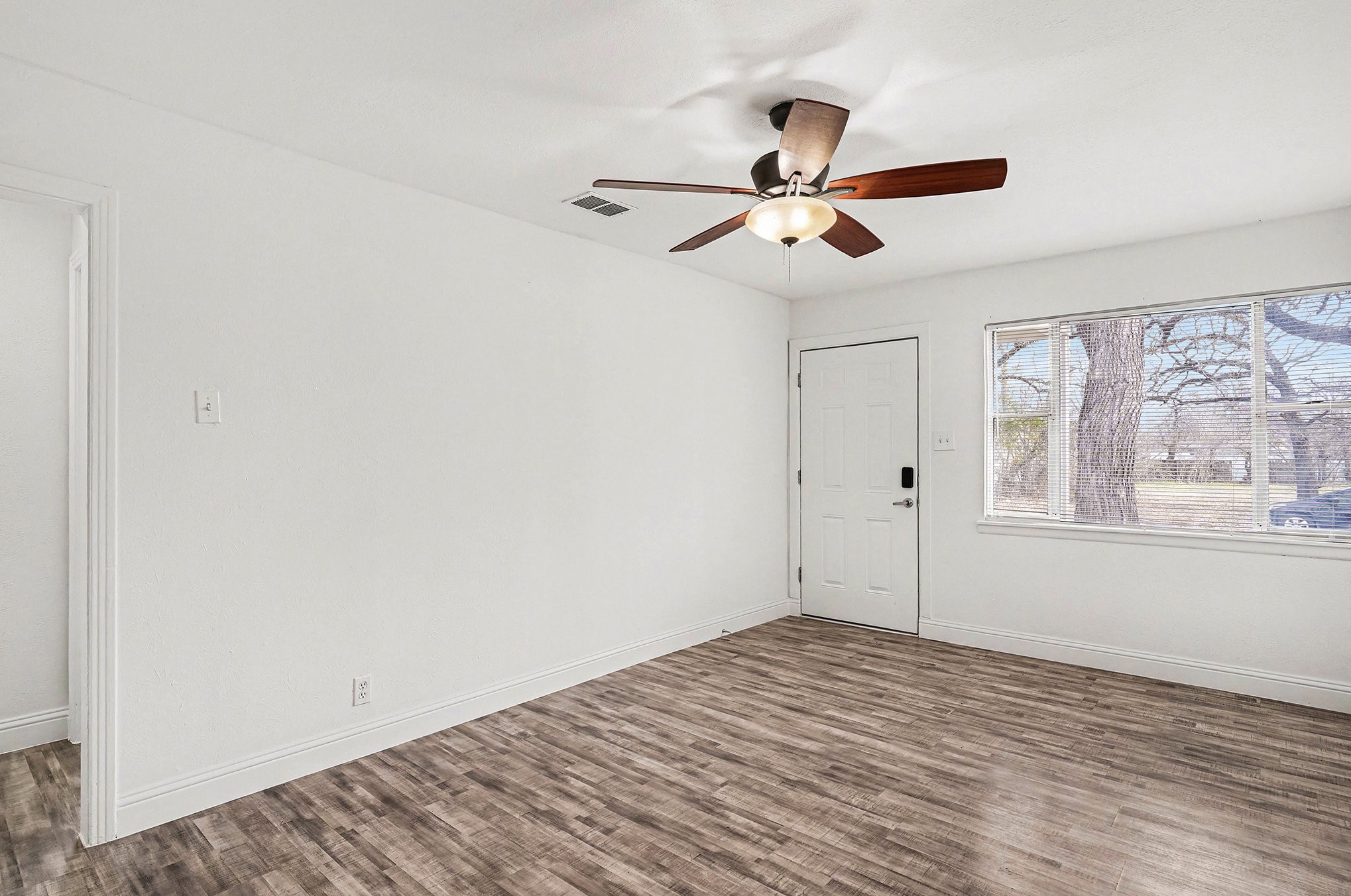2211 Barbell Lane Fort Worth TX 76111