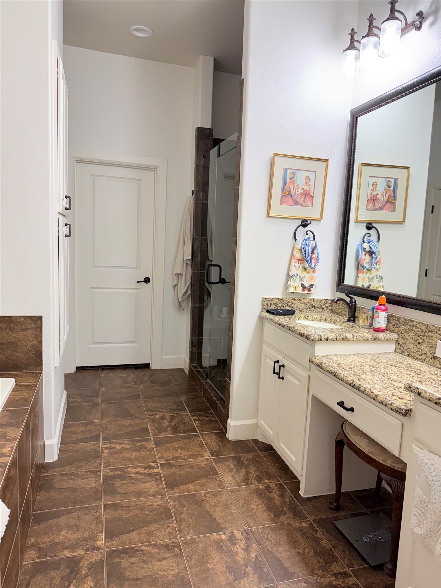 5029 Calloway Drive Addison TX 75001