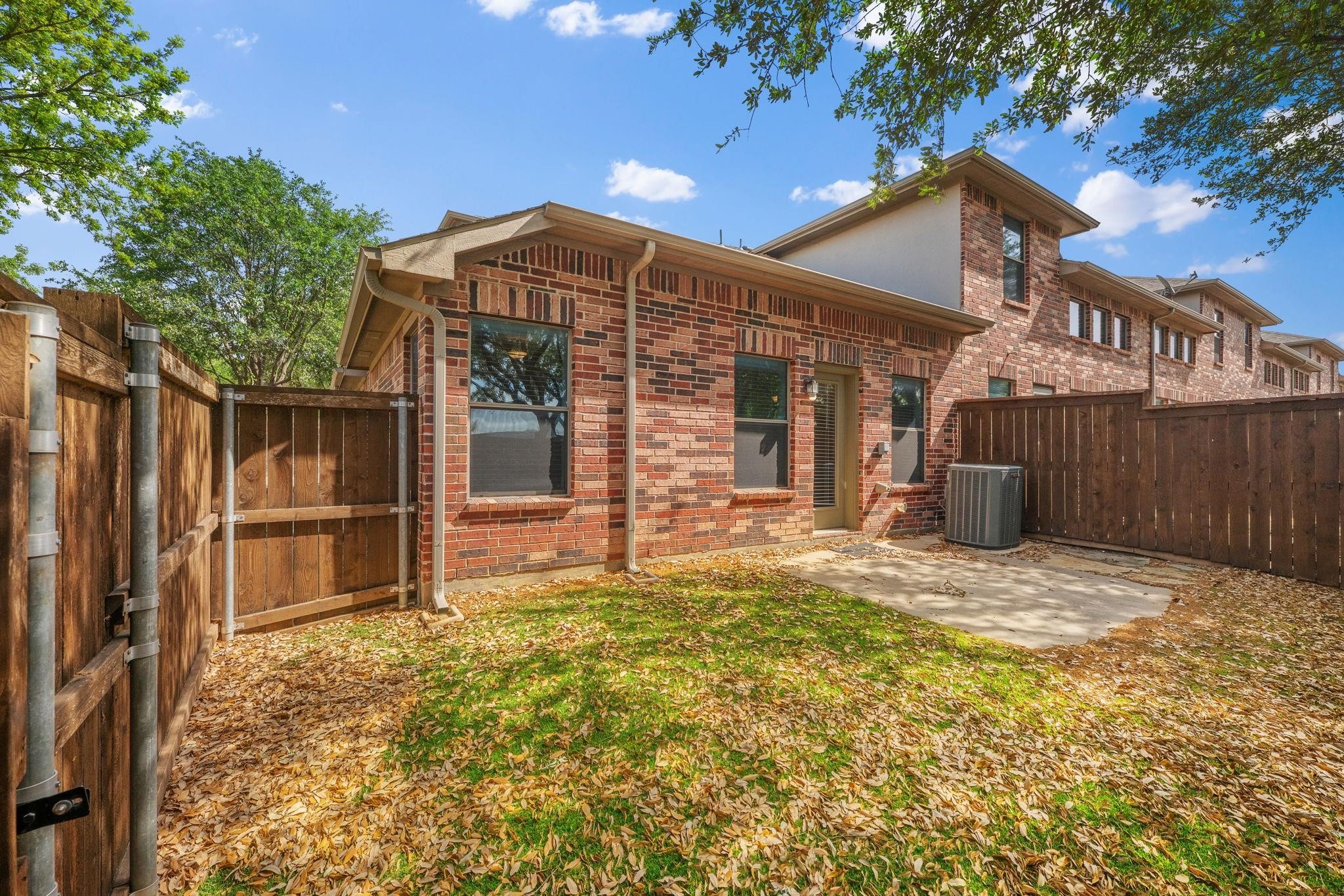 1013 Lucy Lane Allen TX 75013