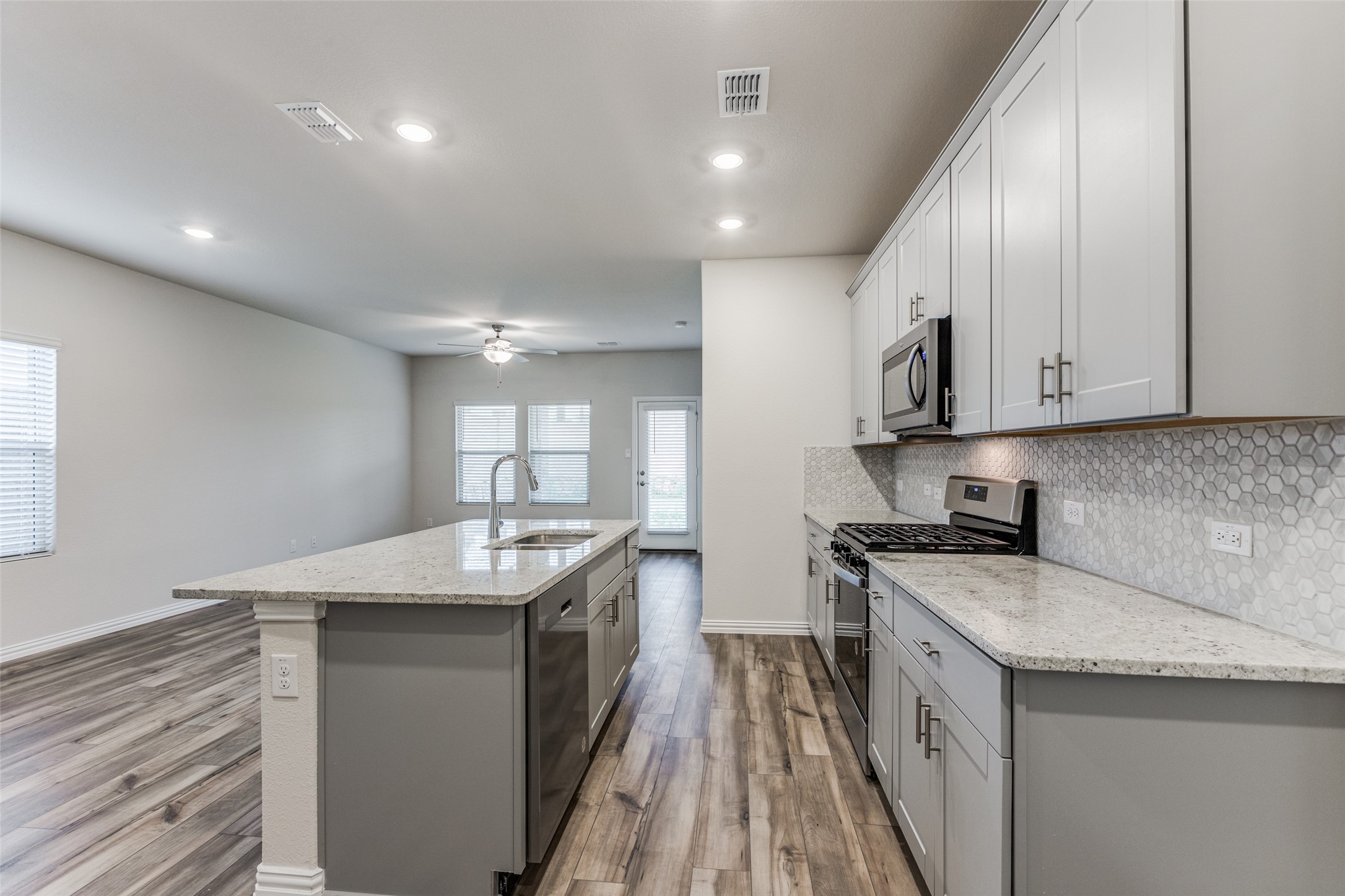 5011 Bellhurst Drive Princeton TX 75071