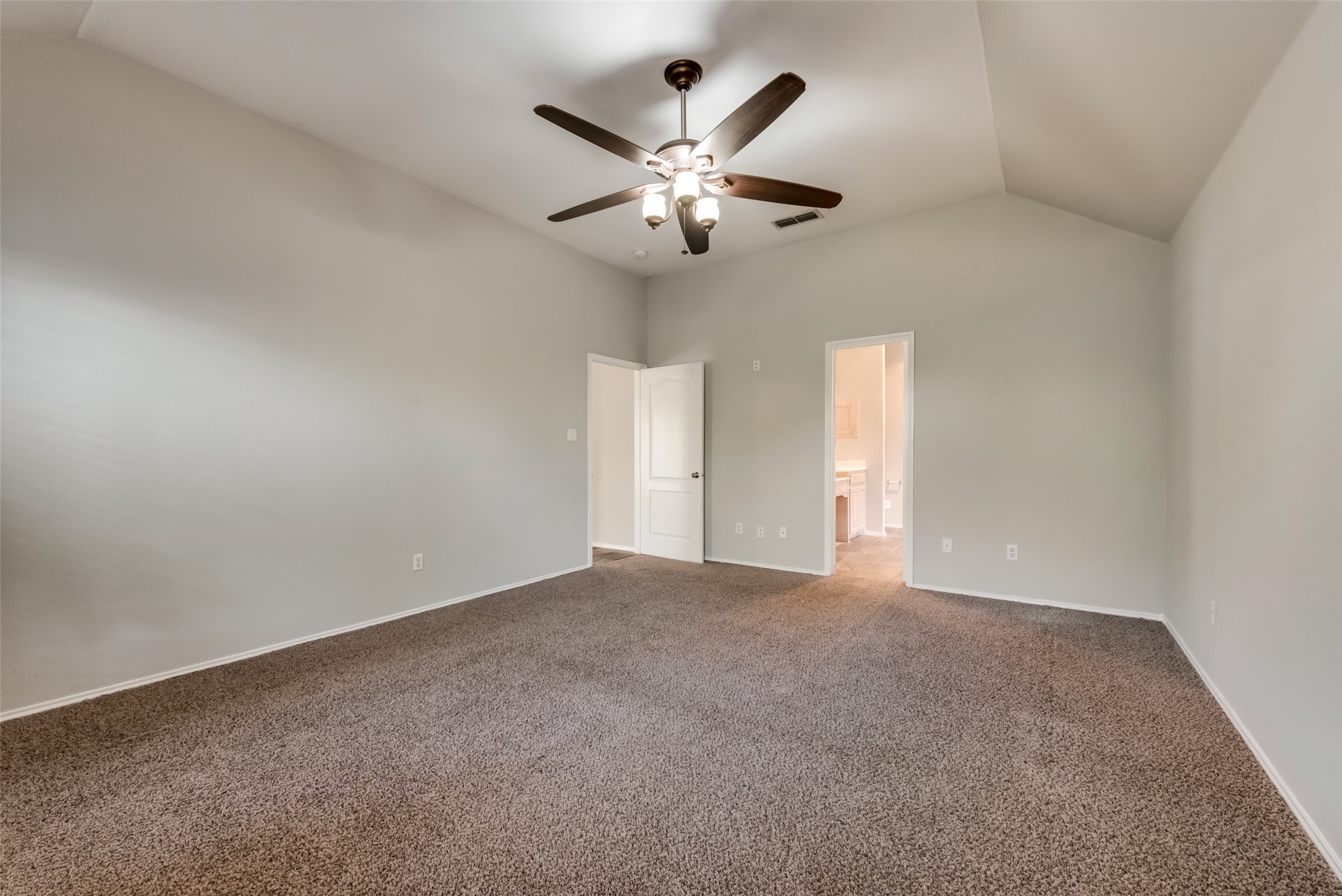 9102 Creede Trail Fort Worth TX 76118