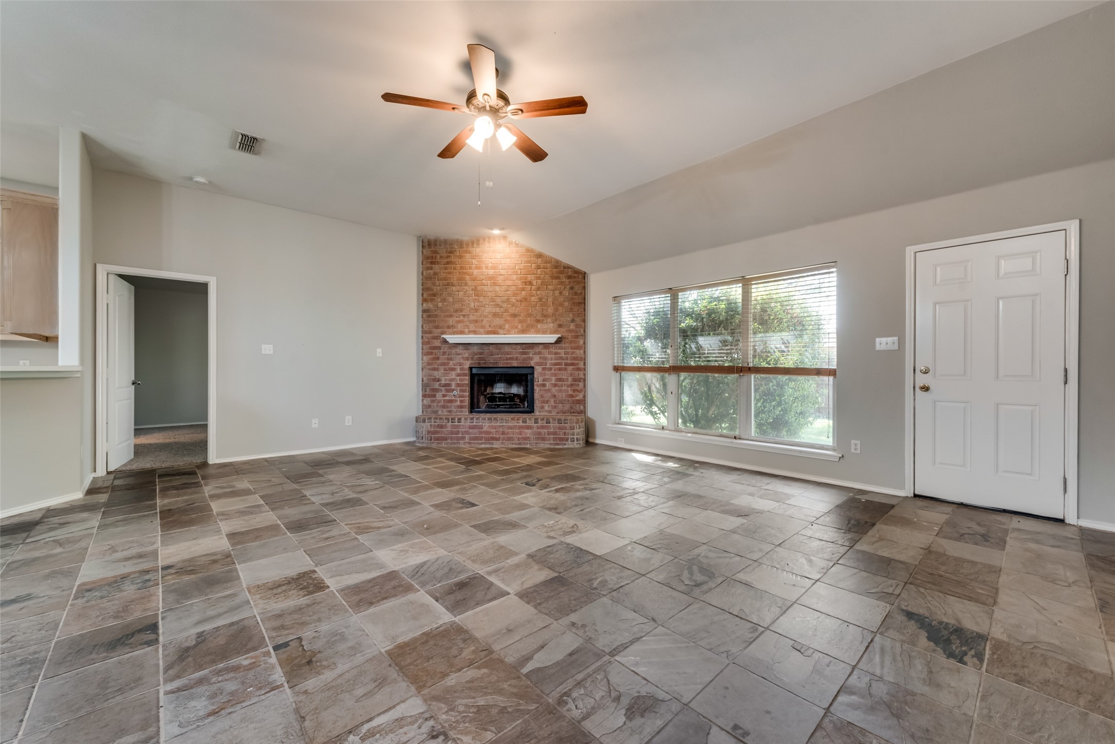 9102 Creede Trail Fort Worth TX 76118