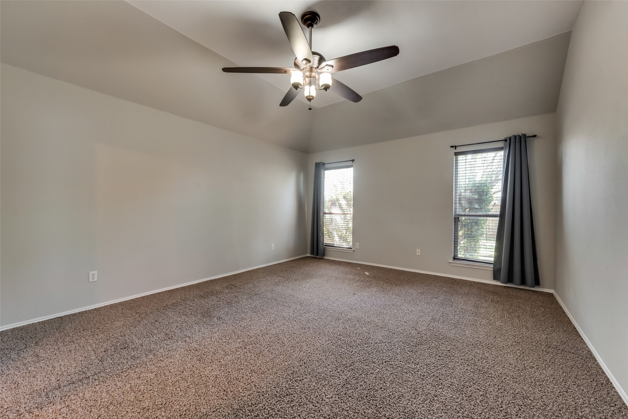 9102 Creede Trail Fort Worth TX 76118