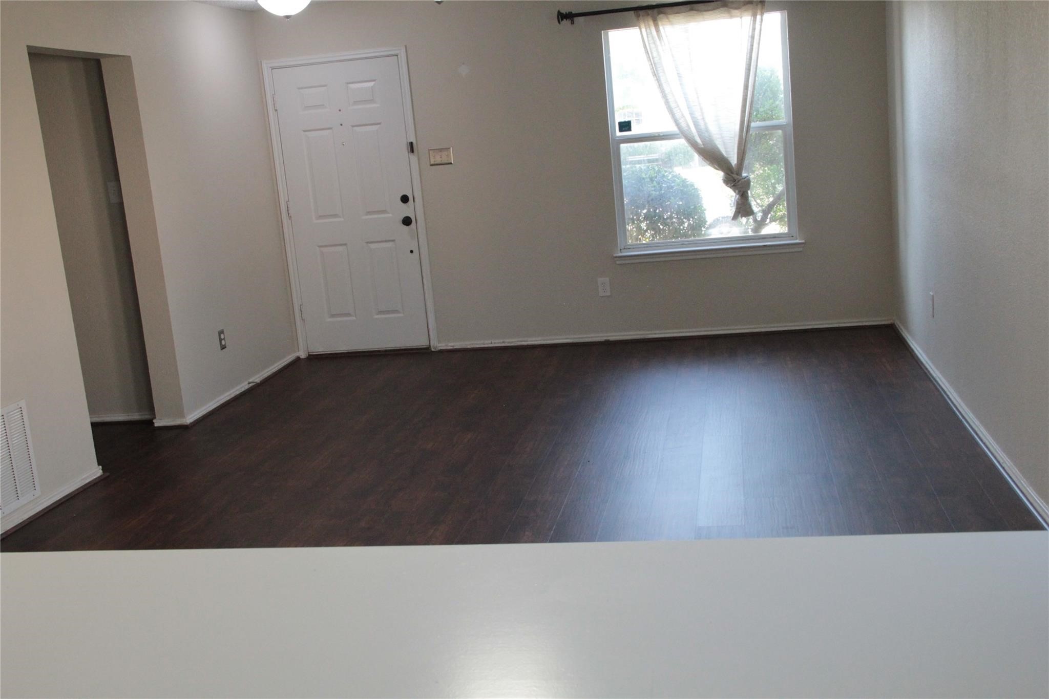 2059 La Salle Trail Grand Prairie TX 75052