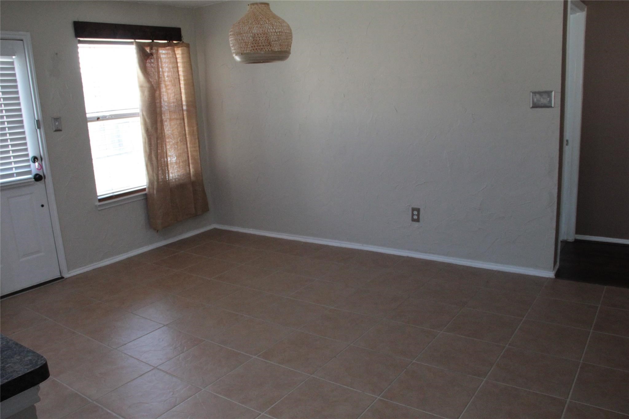2059 La Salle Trail Grand Prairie TX 75052