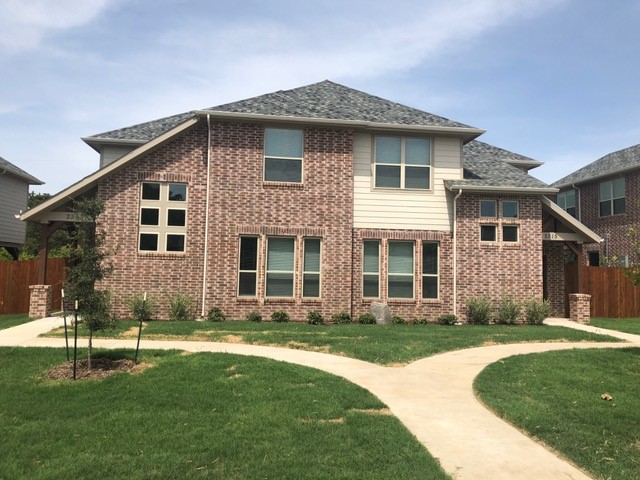 2309 N Elm Street Denton TX 76201