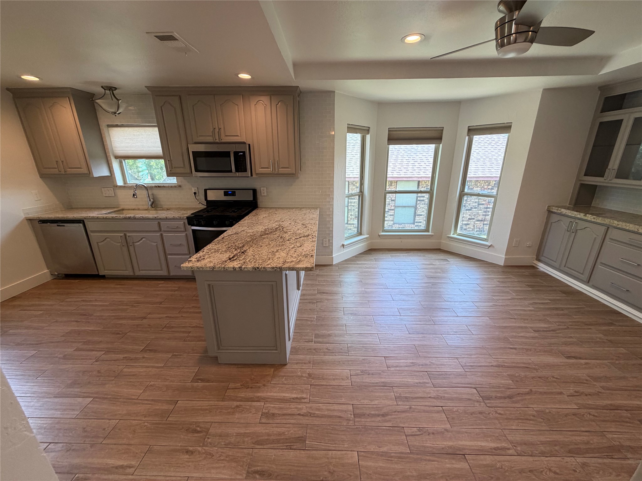 4909 Van Ness Street Garland TX 75043