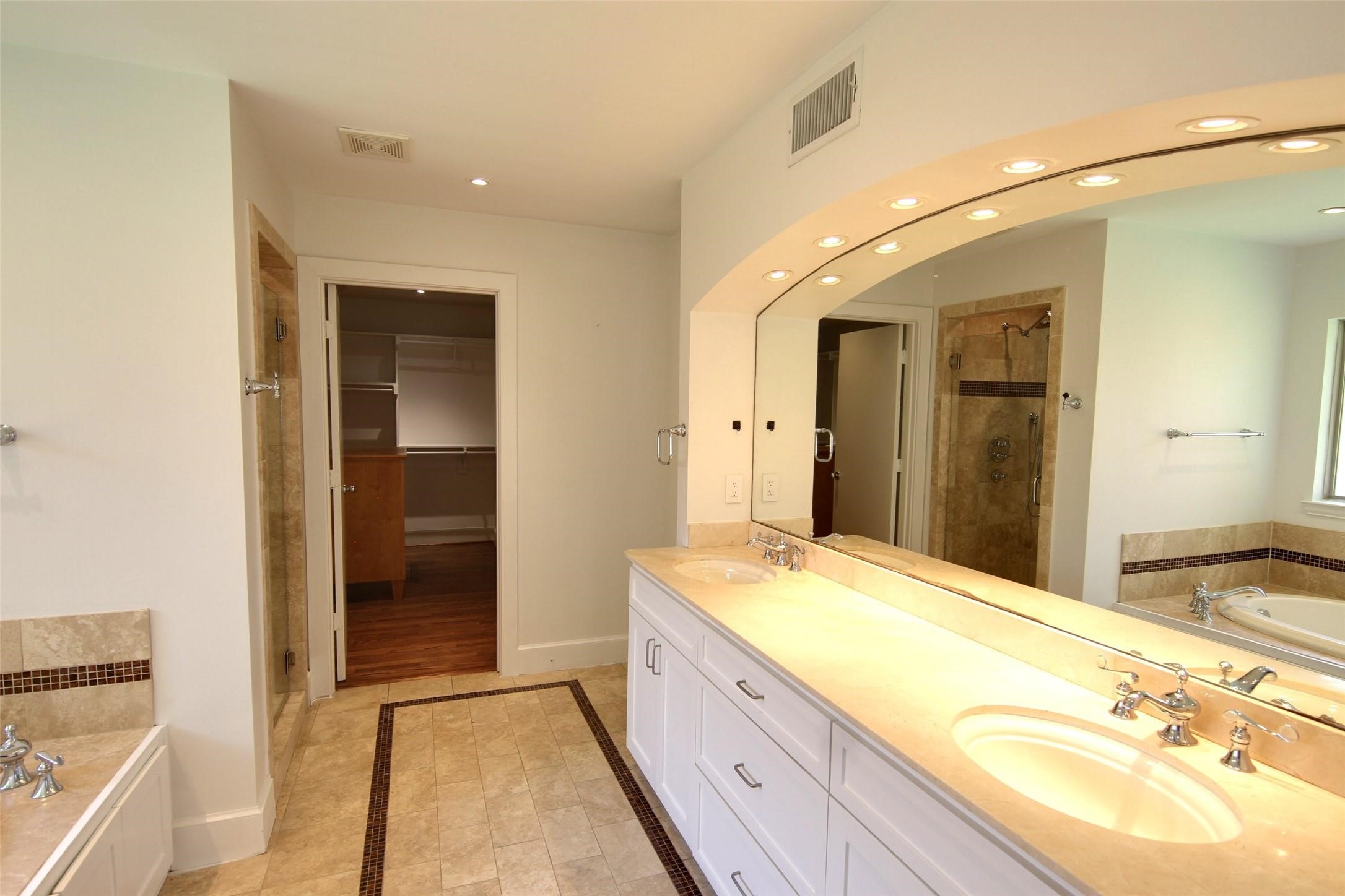 7614 Azalea Lane Dallas TX 75230