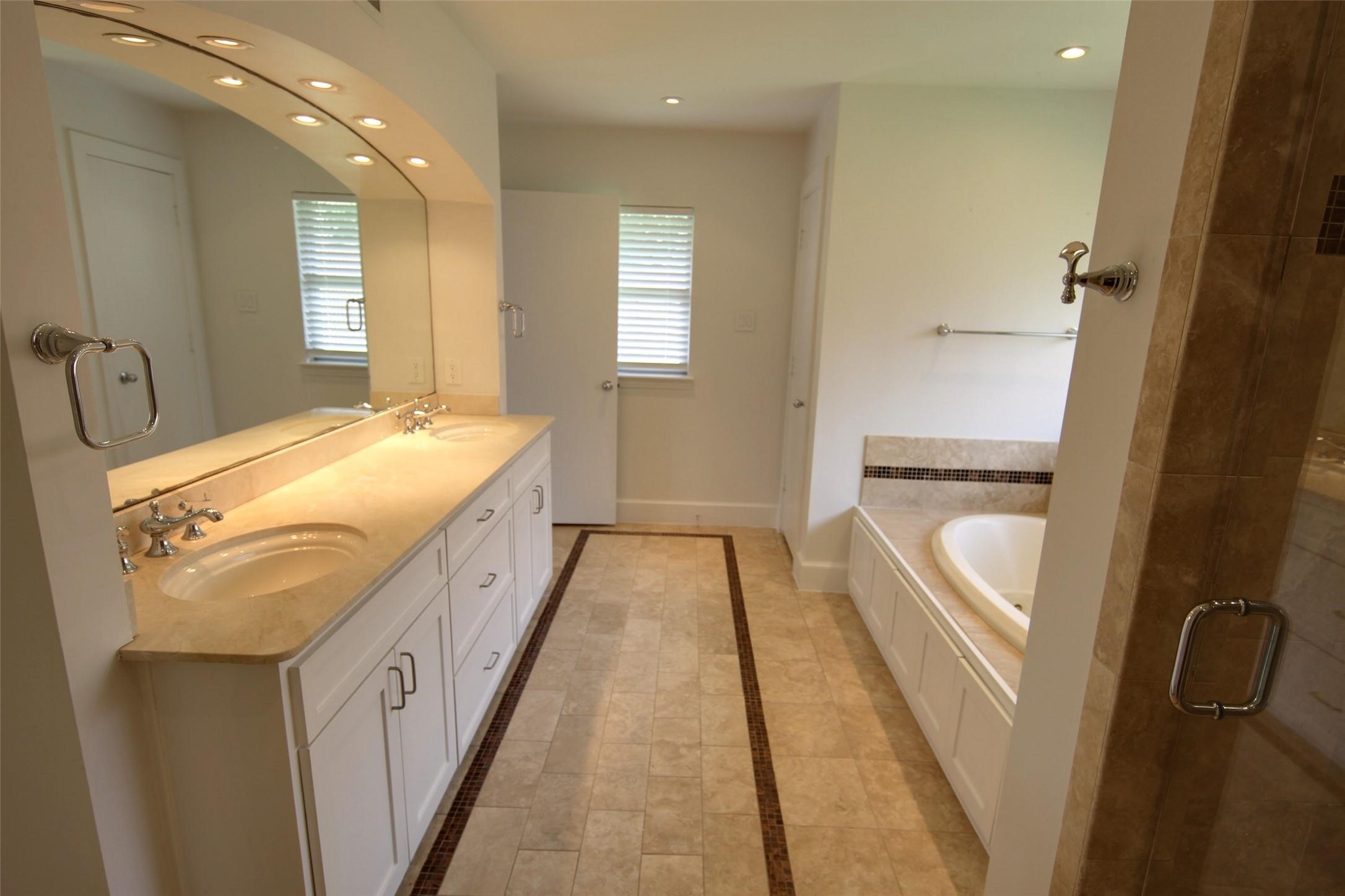 7614 Azalea Lane Dallas TX 75230