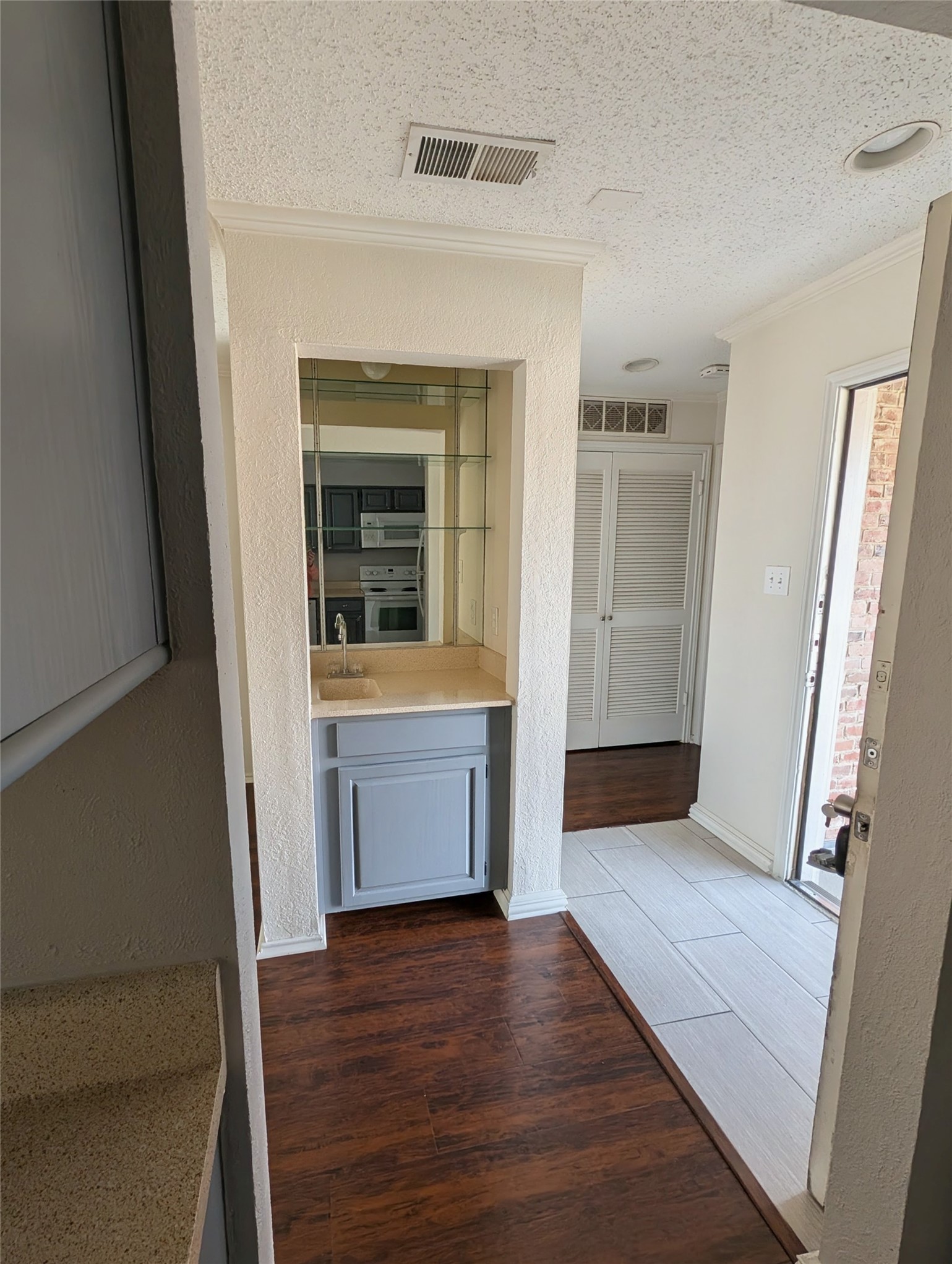 2728 Copper Creek Drive Arlington TX 76006