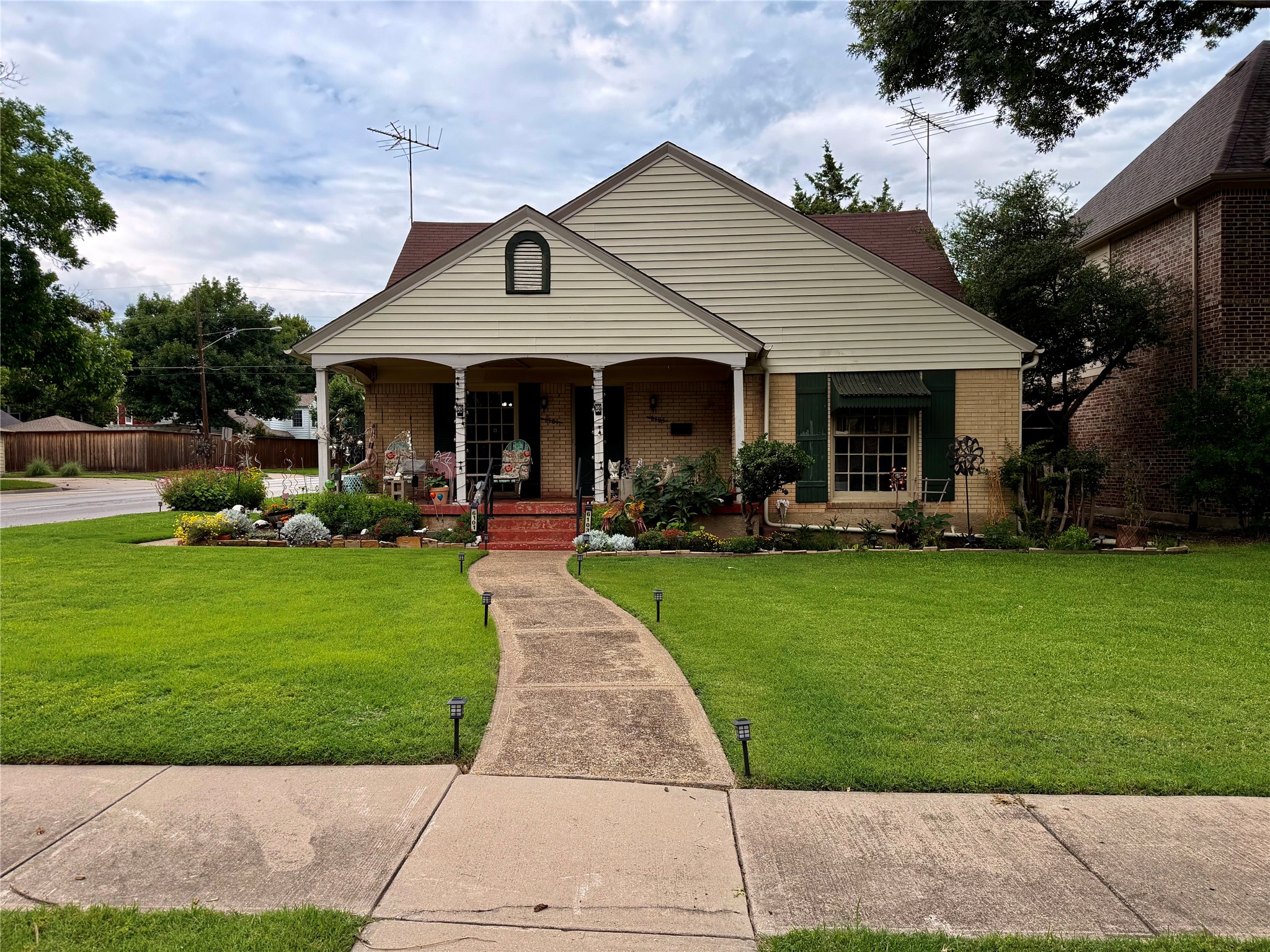 6103 Morningside Avenue Dallas TX 75214