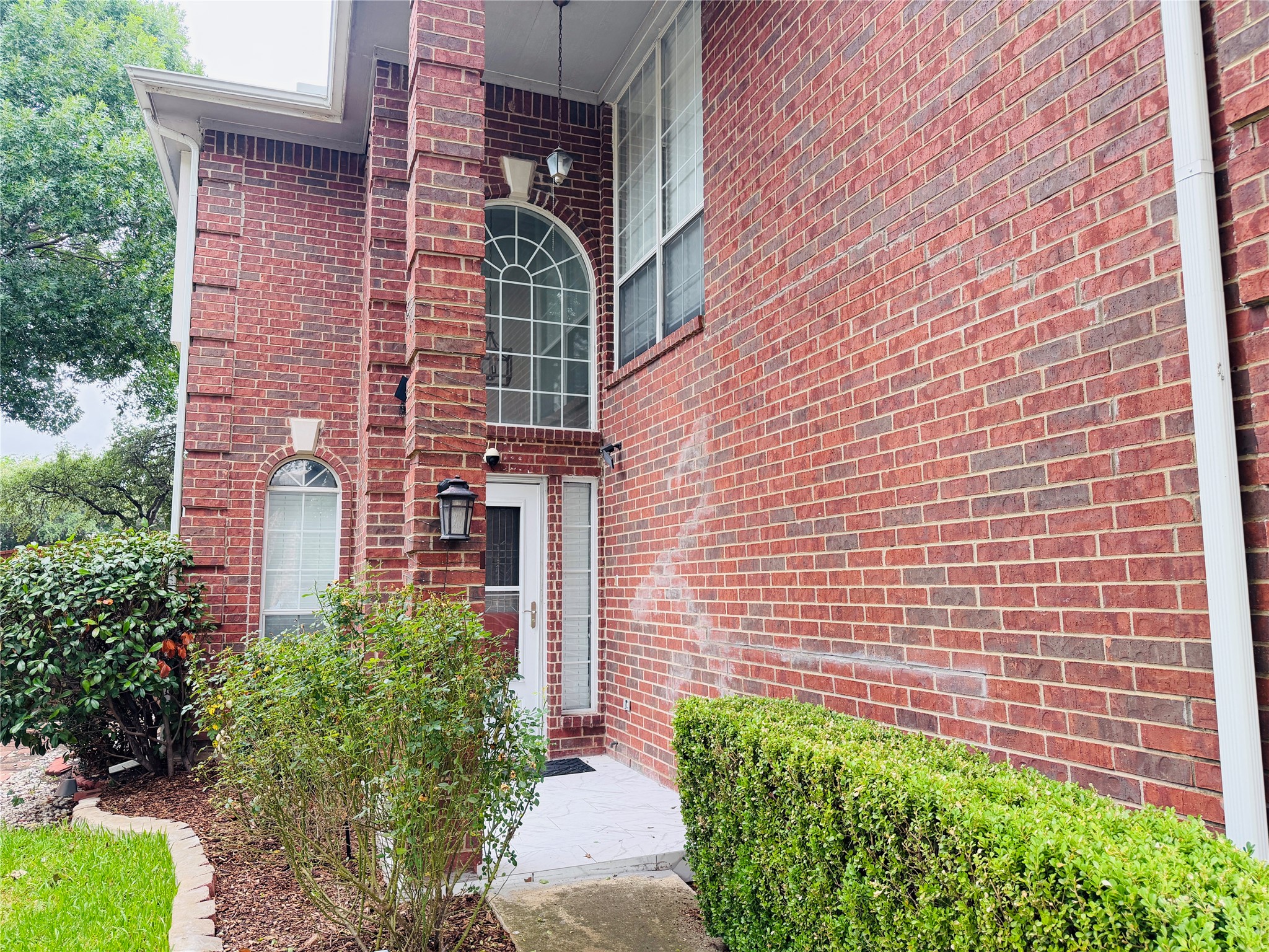 434 Moonlight Way Irving TX 75063