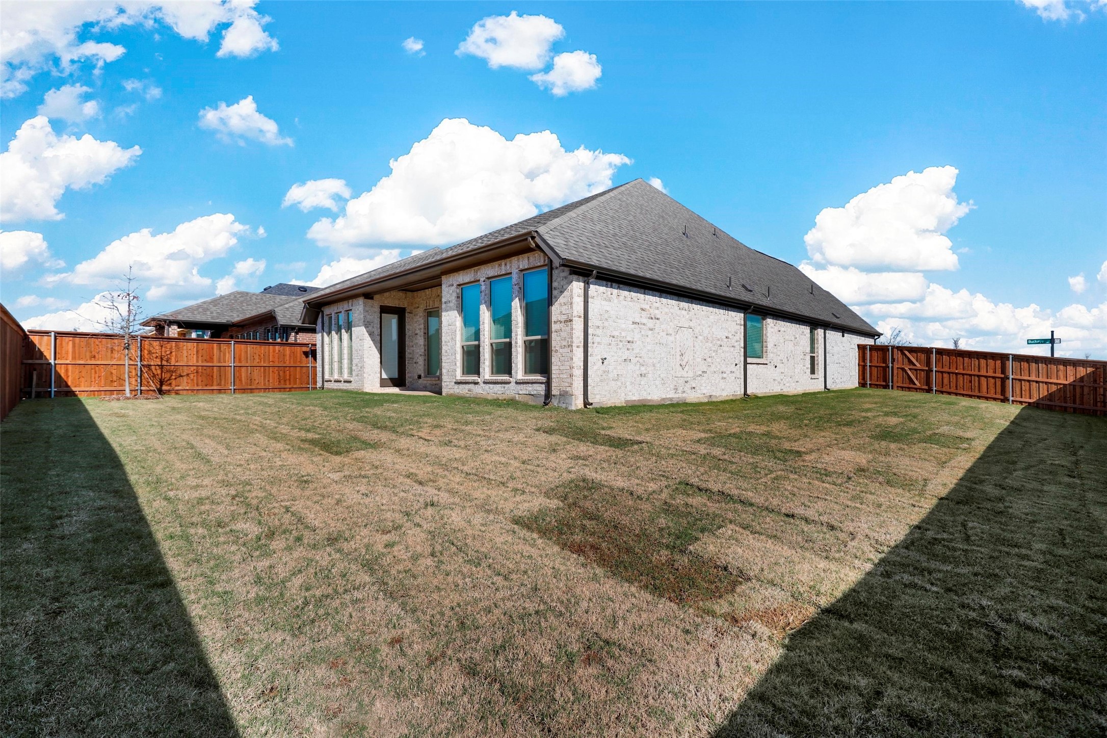 1824 Buckeye Lane Mansfield TX 76063