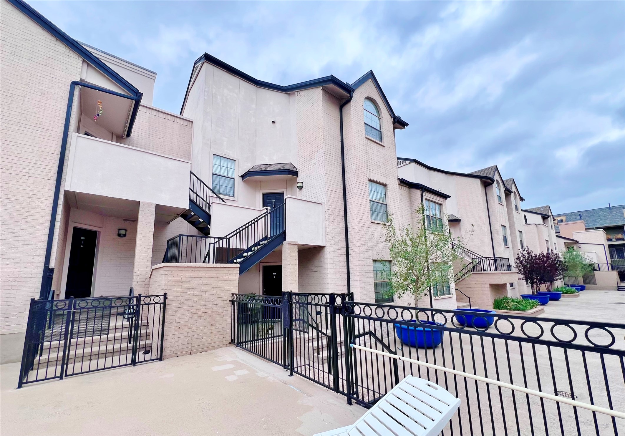 3901 Travis Street Dallas TX 75204