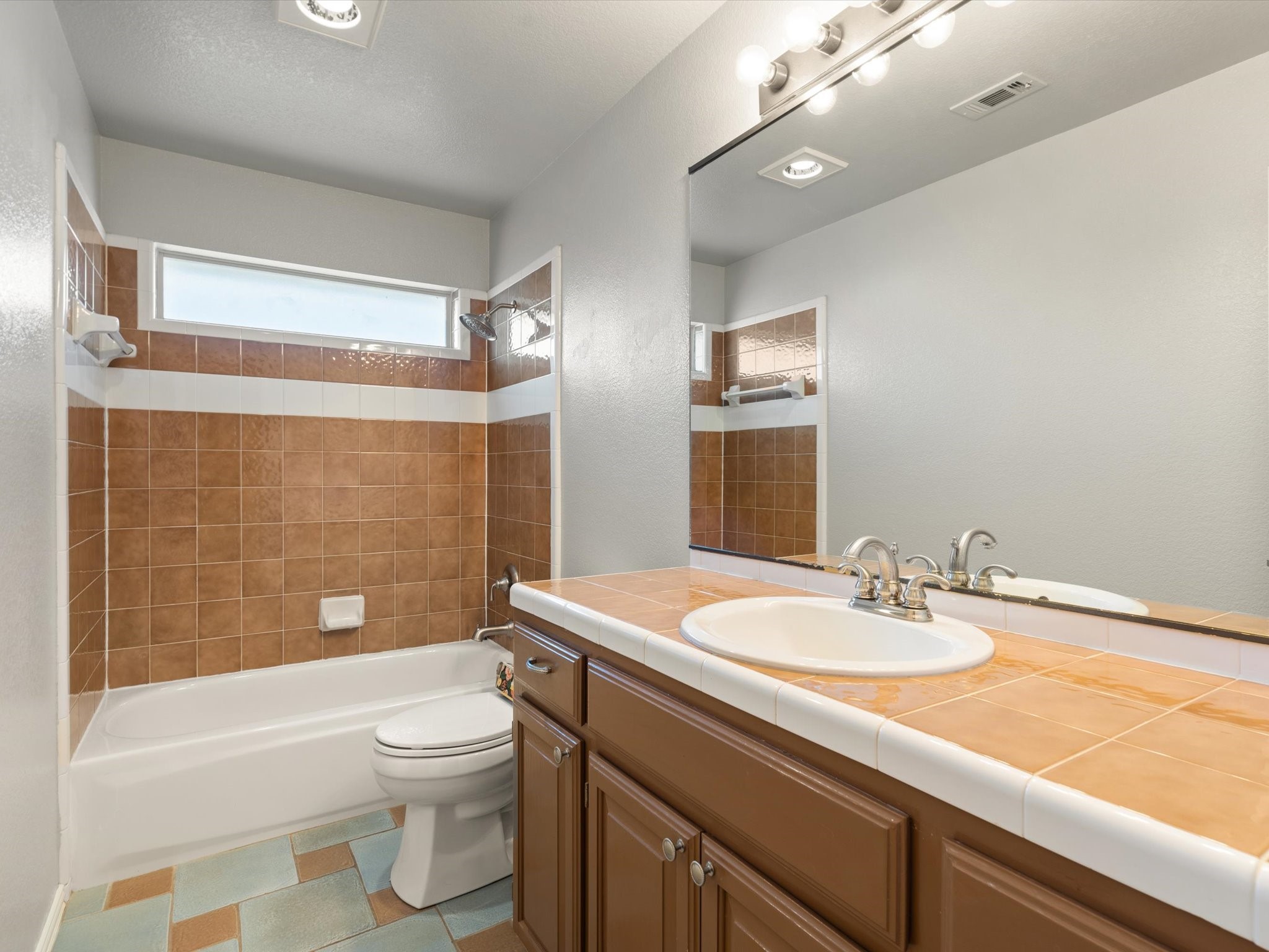 18731 Thorntree Lane Dallas TX 75252