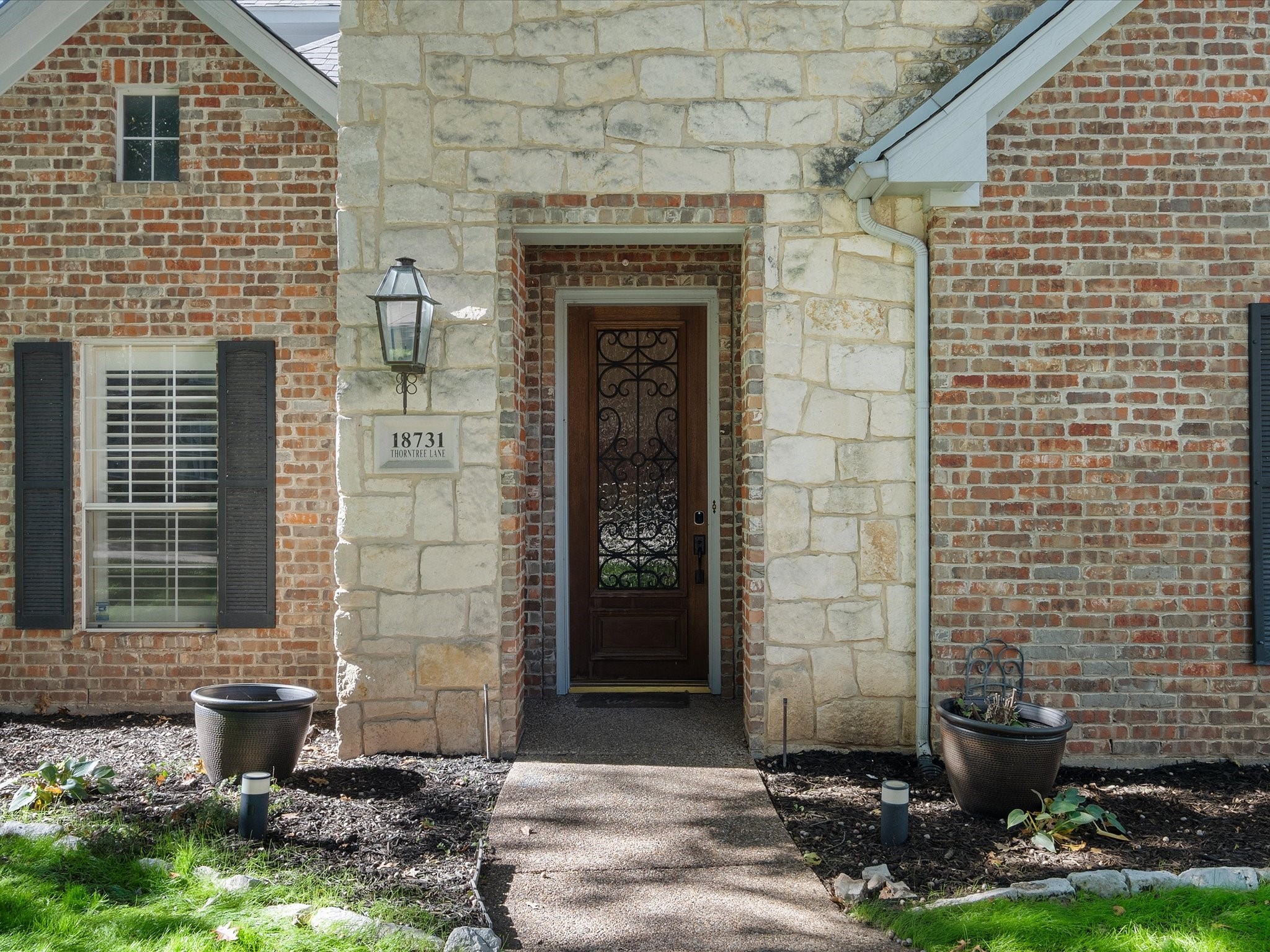 18731 Thorntree Lane Dallas TX 75252