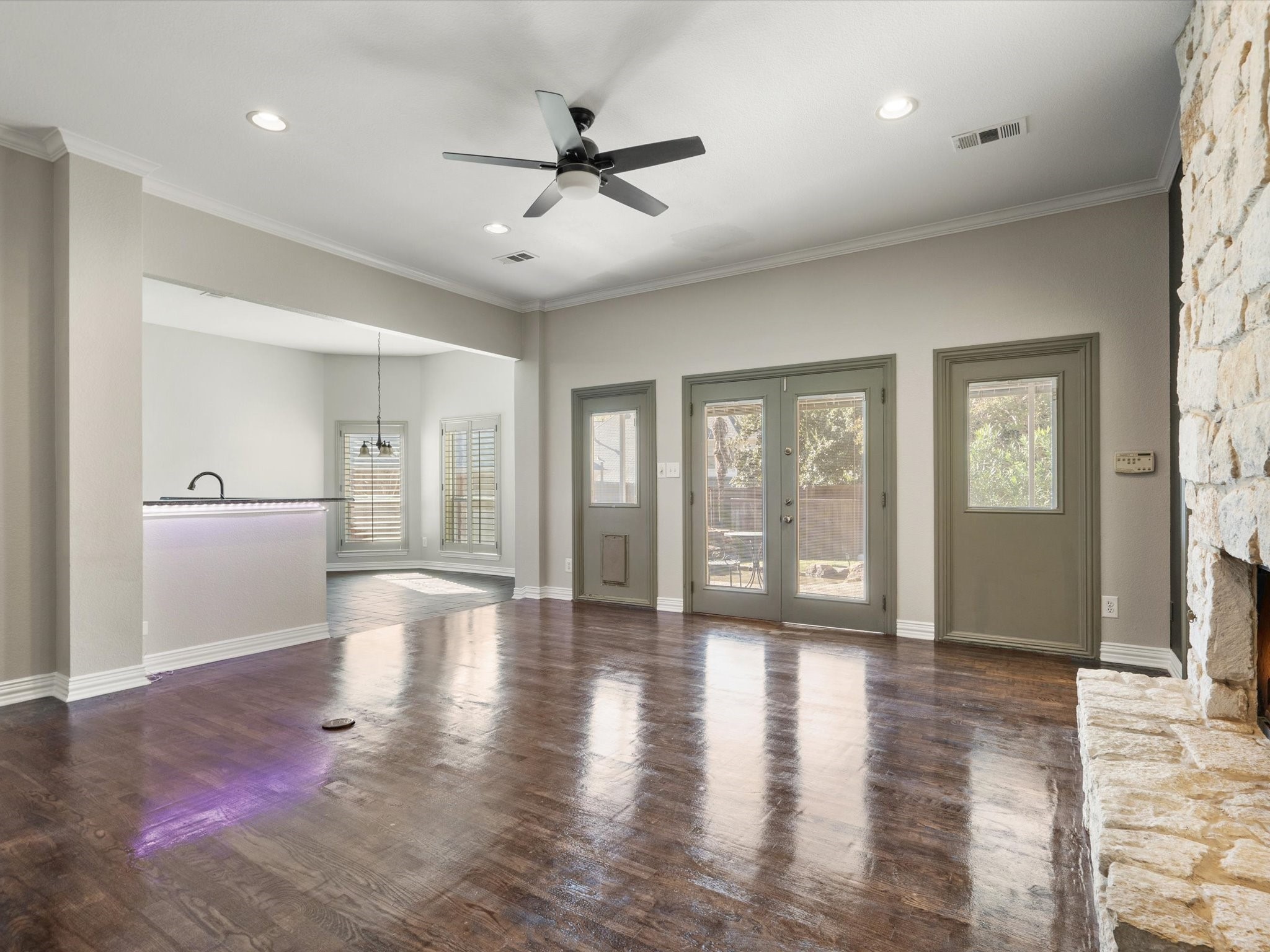 18731 Thorntree Lane Dallas TX 75252