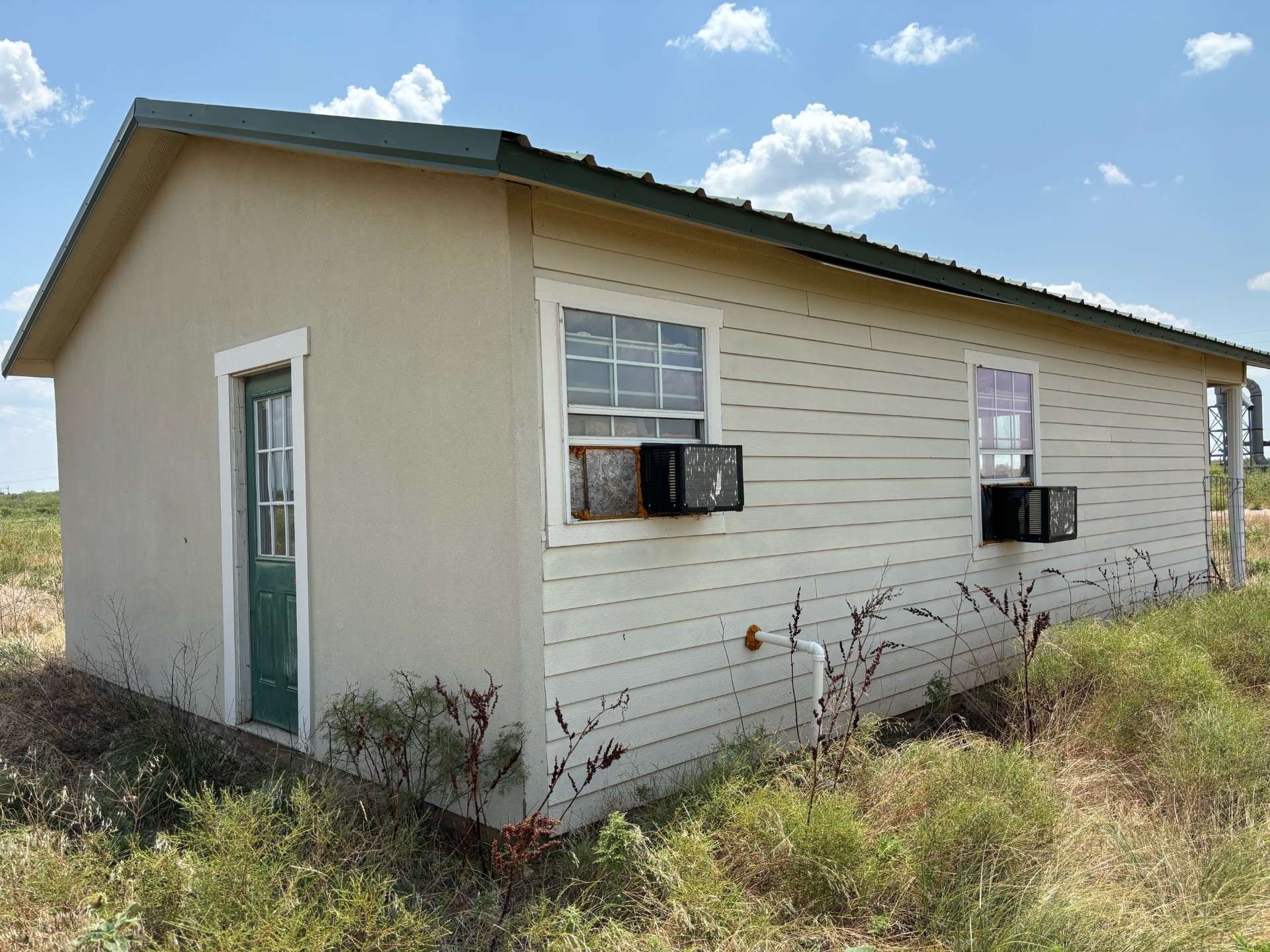 100 Industrial Park Electra TX 76360
