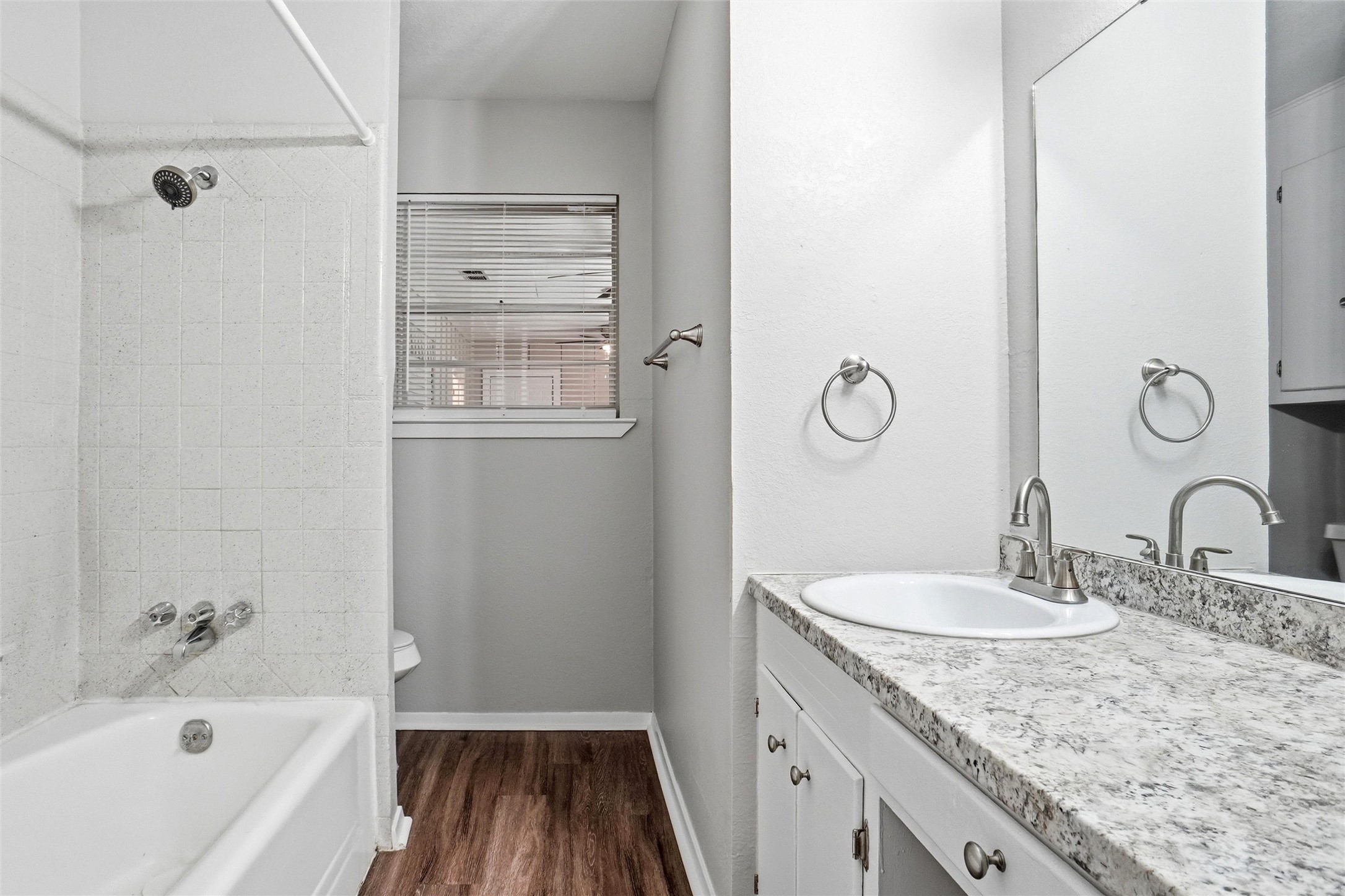 101 Glenhaven Drive Azle TX 76020