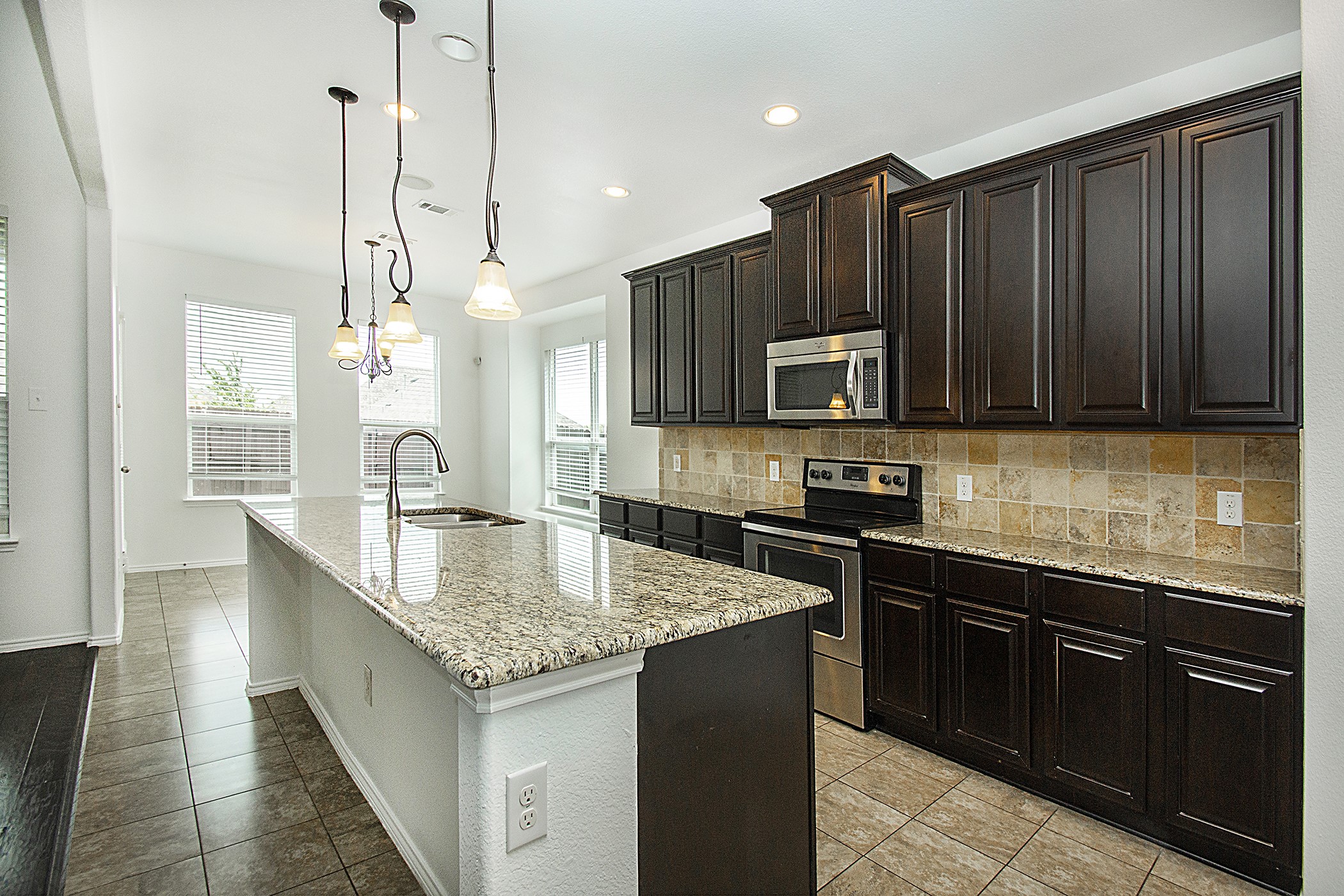 917 Swan Ridge Drive Sherman TX 75092