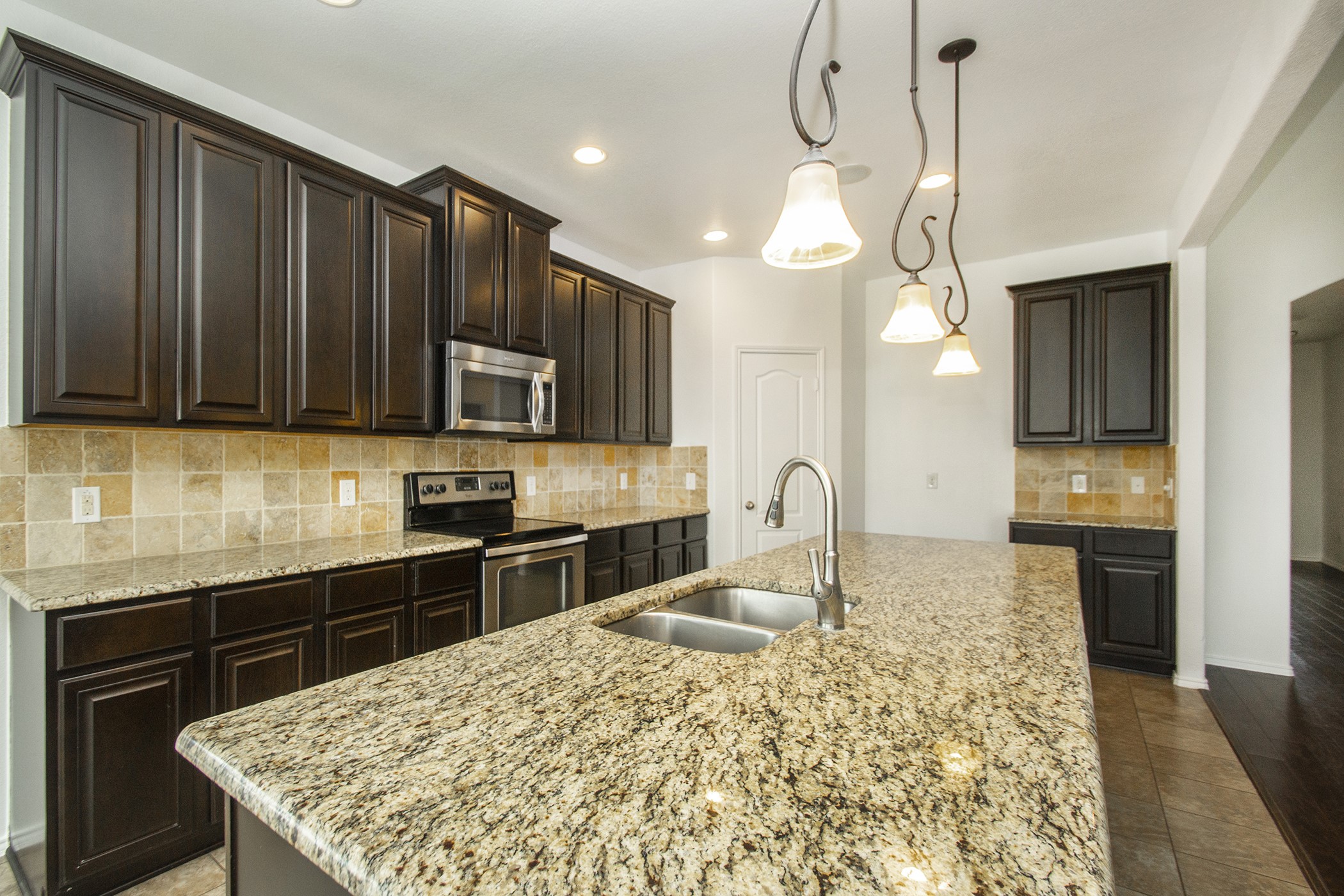 917 Swan Ridge Drive Sherman TX 75092