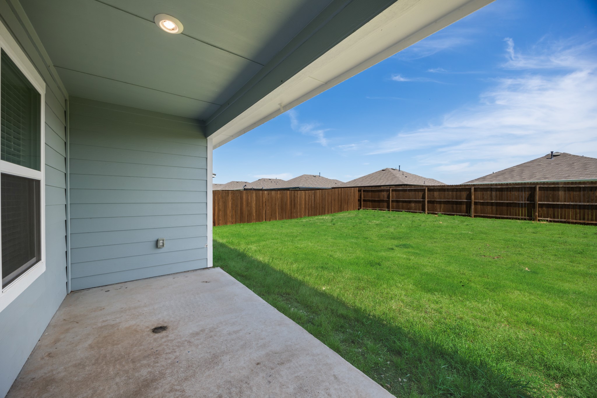 214 Crookedfield Drive Nevada TX 75173