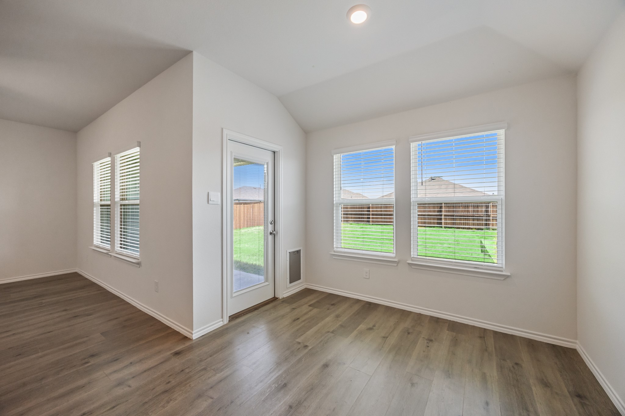 214 Crookedfield Drive Nevada TX 75173