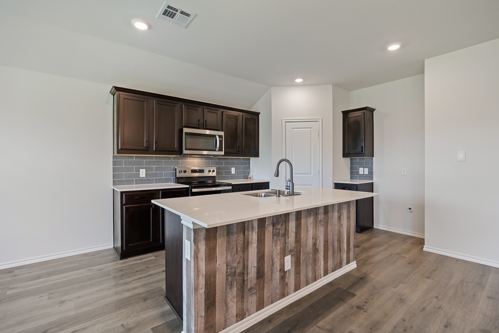 214 Crookedfield Drive Nevada TX 75173