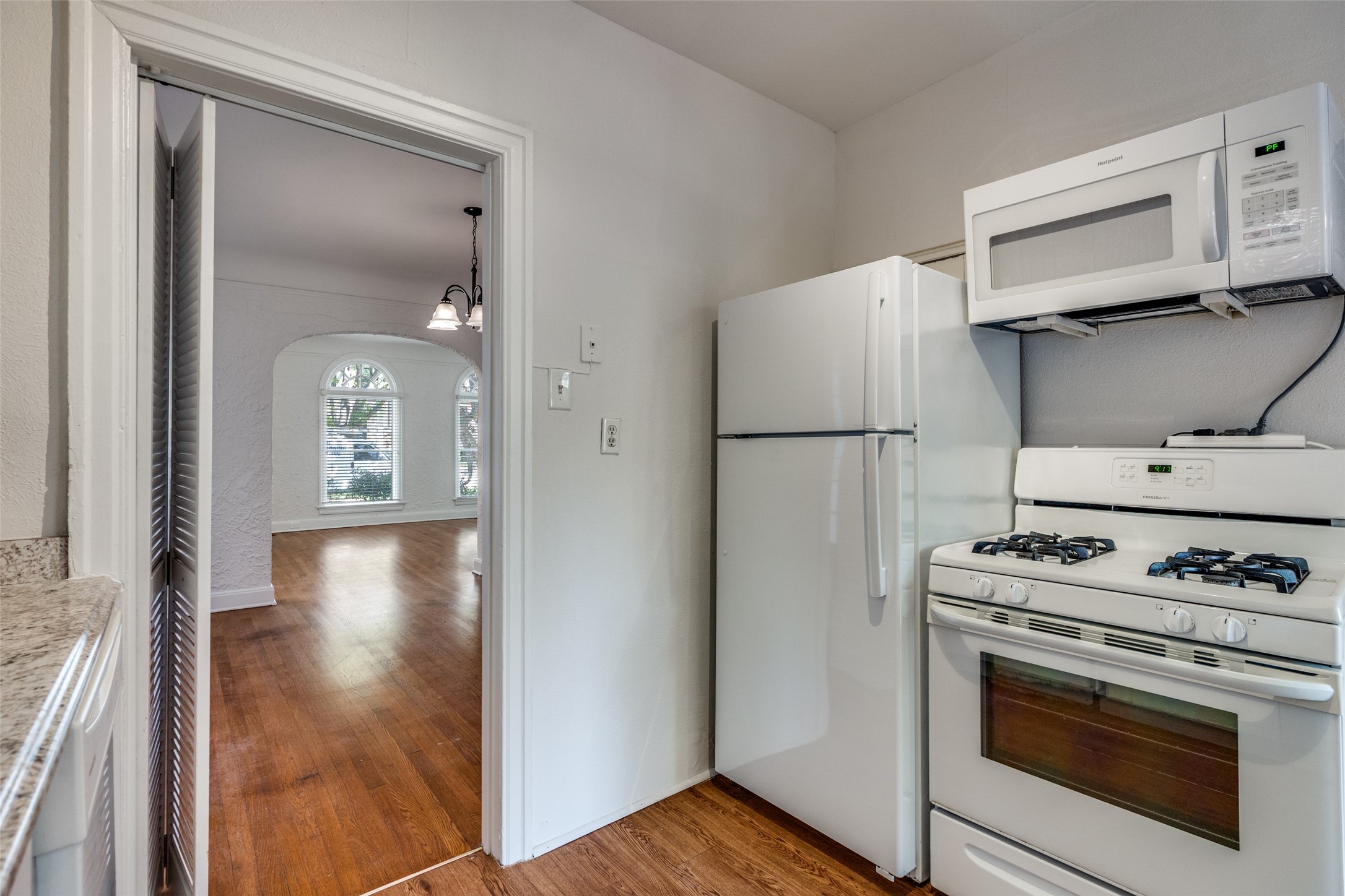 4012 Prescott Avenue Dallas TX 75219