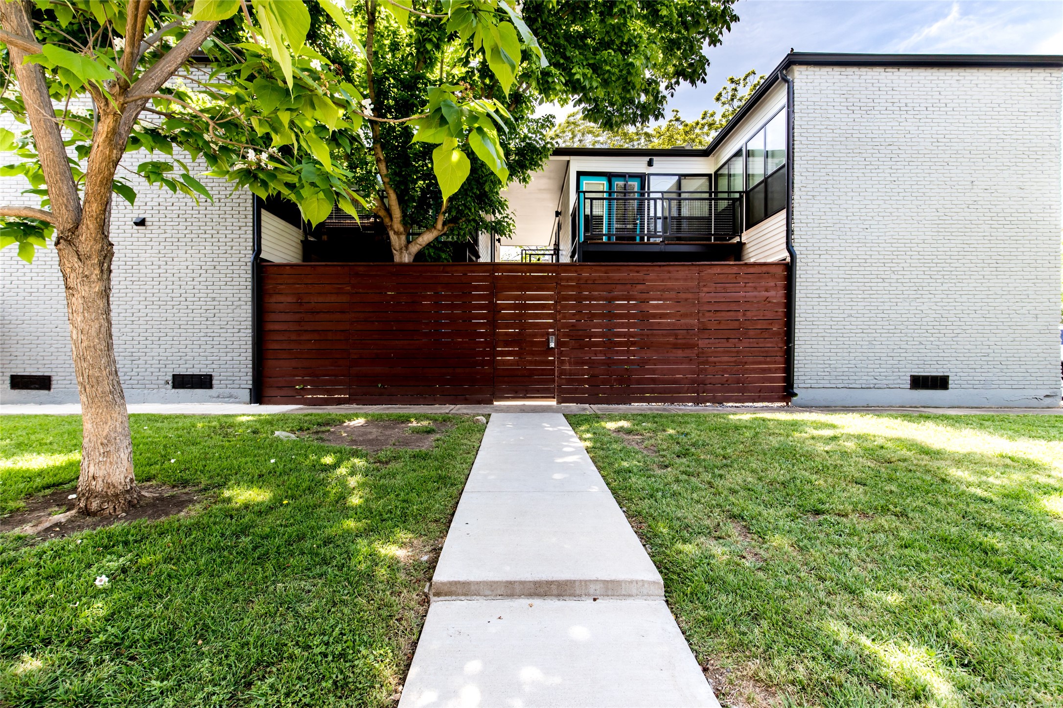 2806 Reagan Street Dallas TX 75219