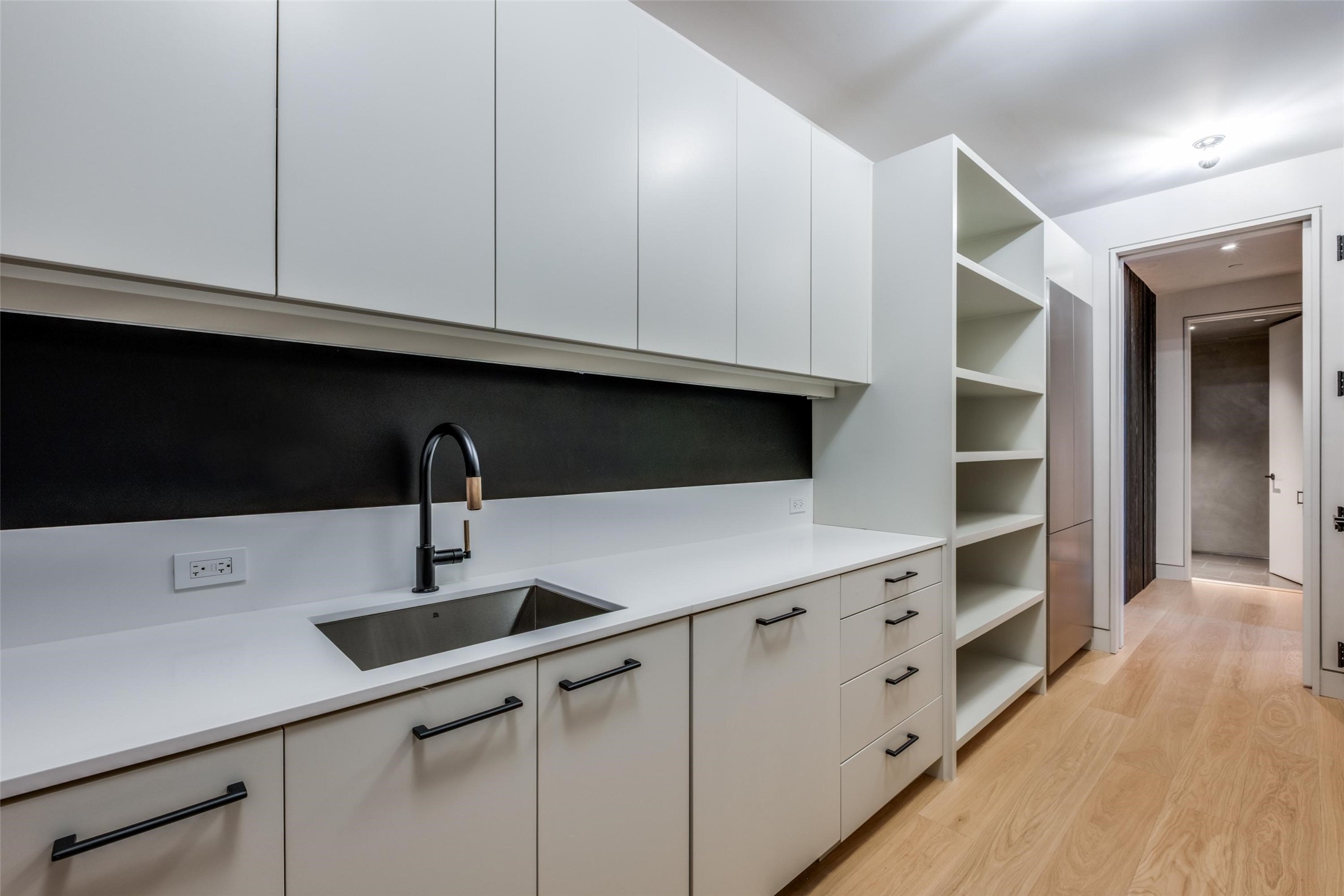 1747 Leonard Street Dallas TX 75201