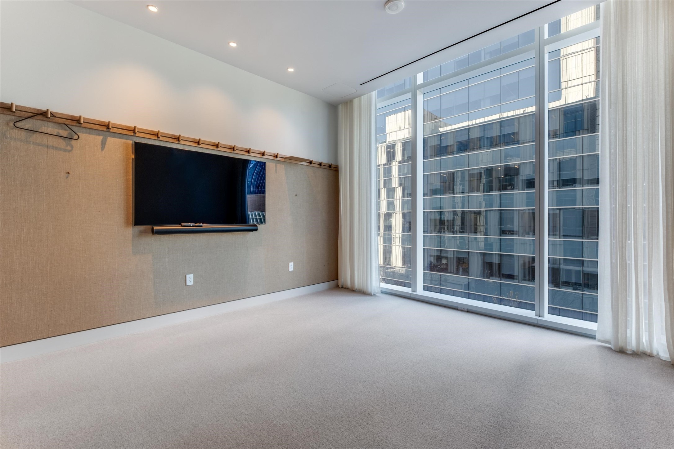 1747 Leonard Street Dallas TX 75201