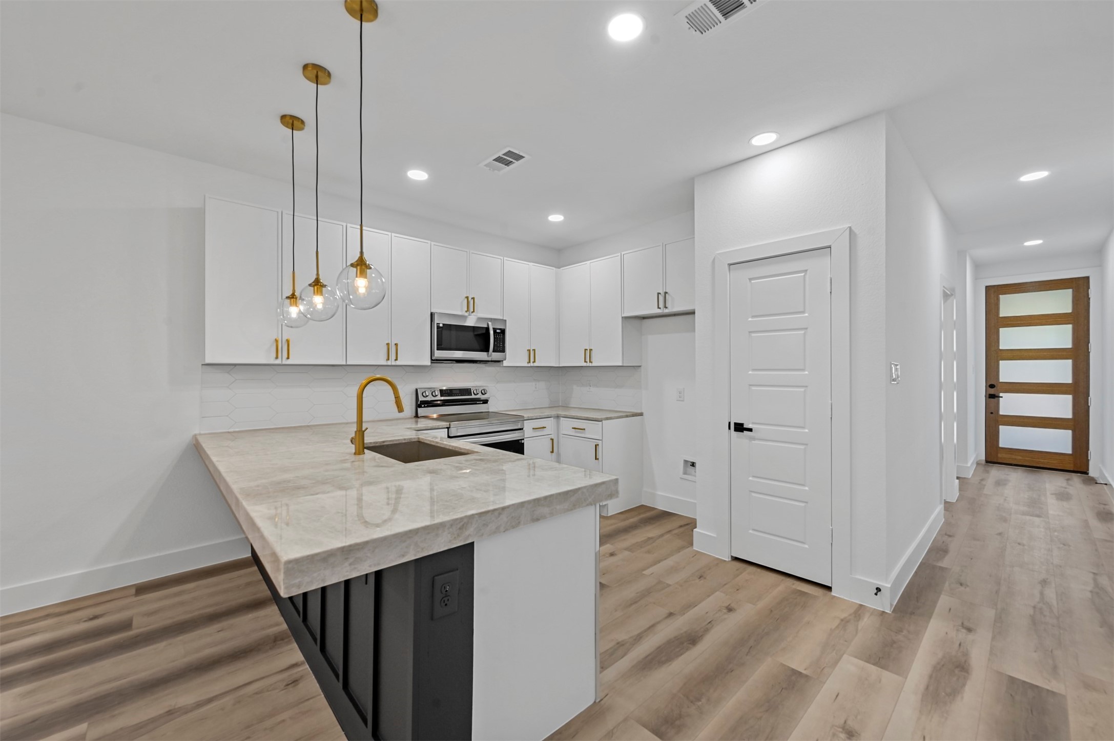 2413 Easley Dallas TX 75215