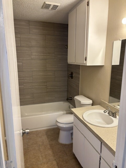 5100 Herrick Court Haltom City TX 76117