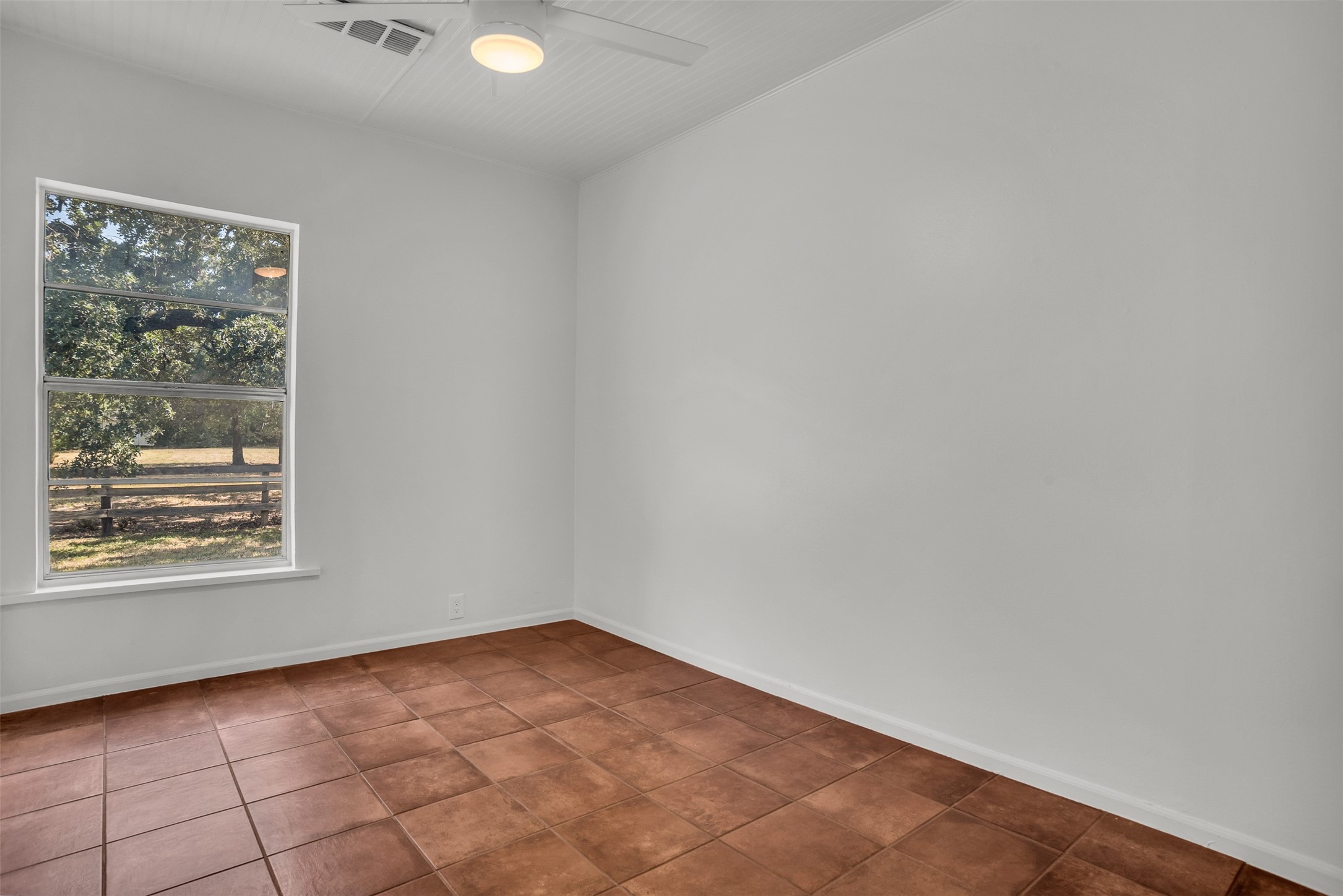 1403 Harpole Road E Argyle TX 76226