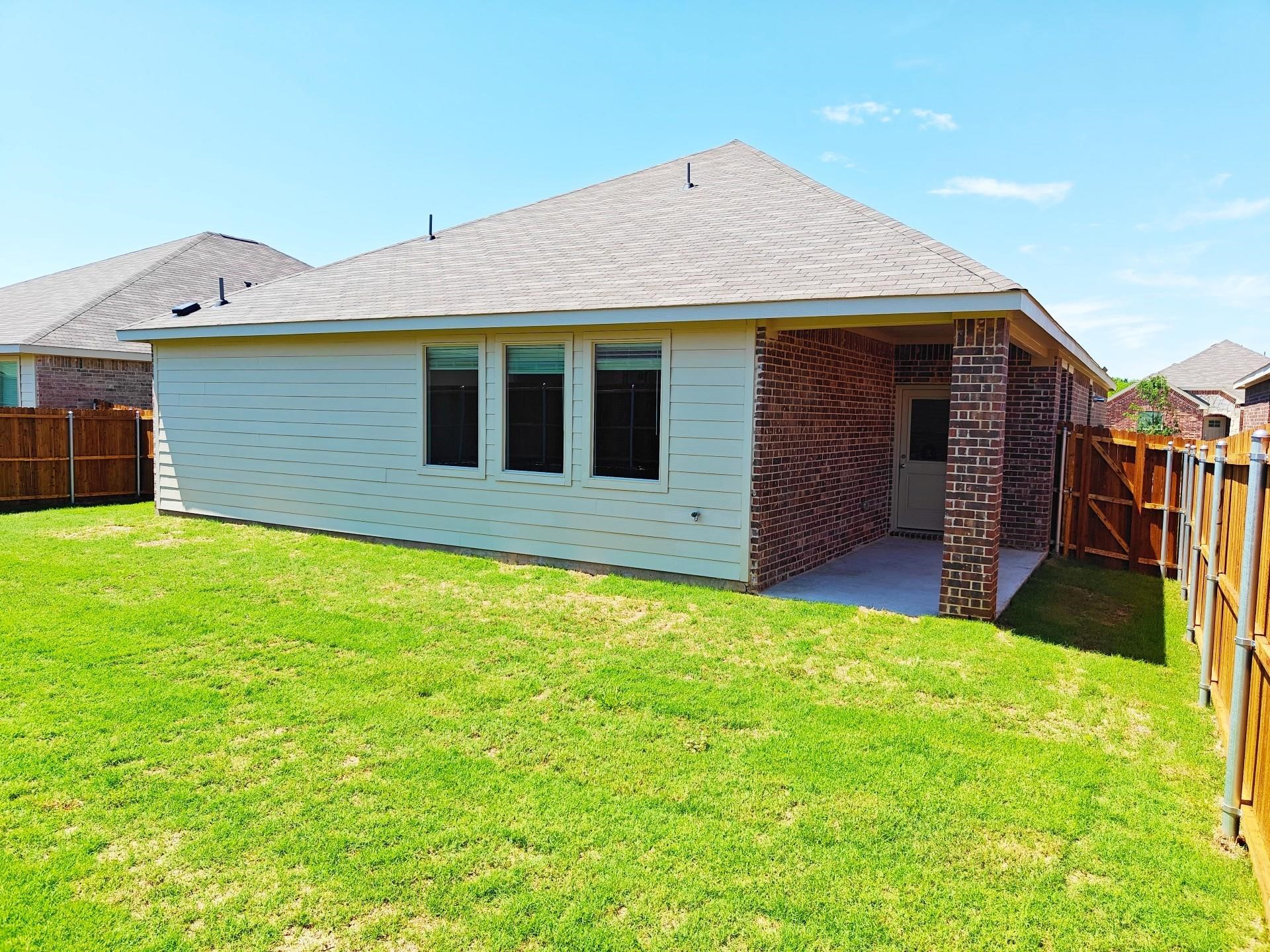 8404 Honeylocust Street Mckinney TX 75071