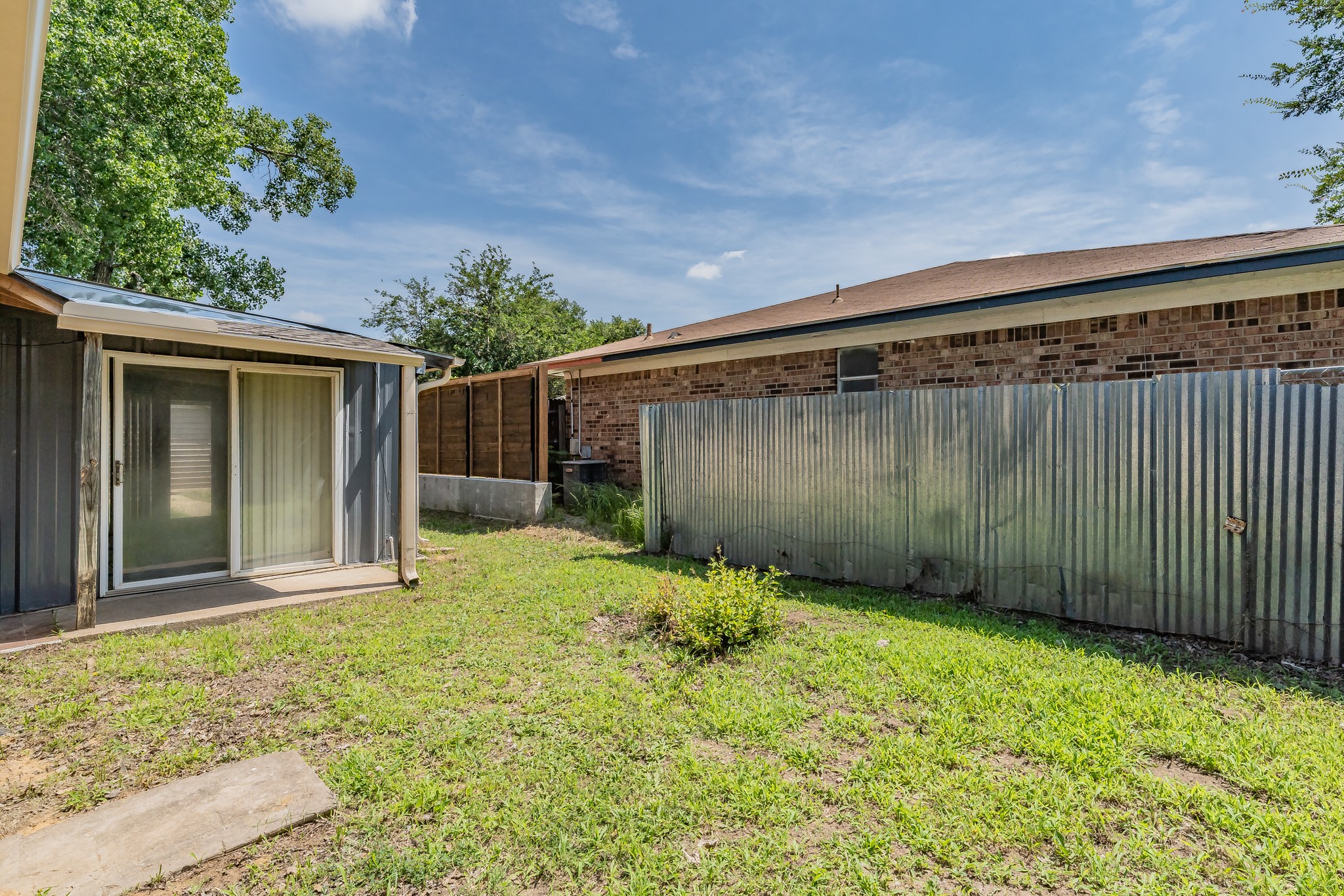 2863 Hitson Lane Fort Worth TX 76112