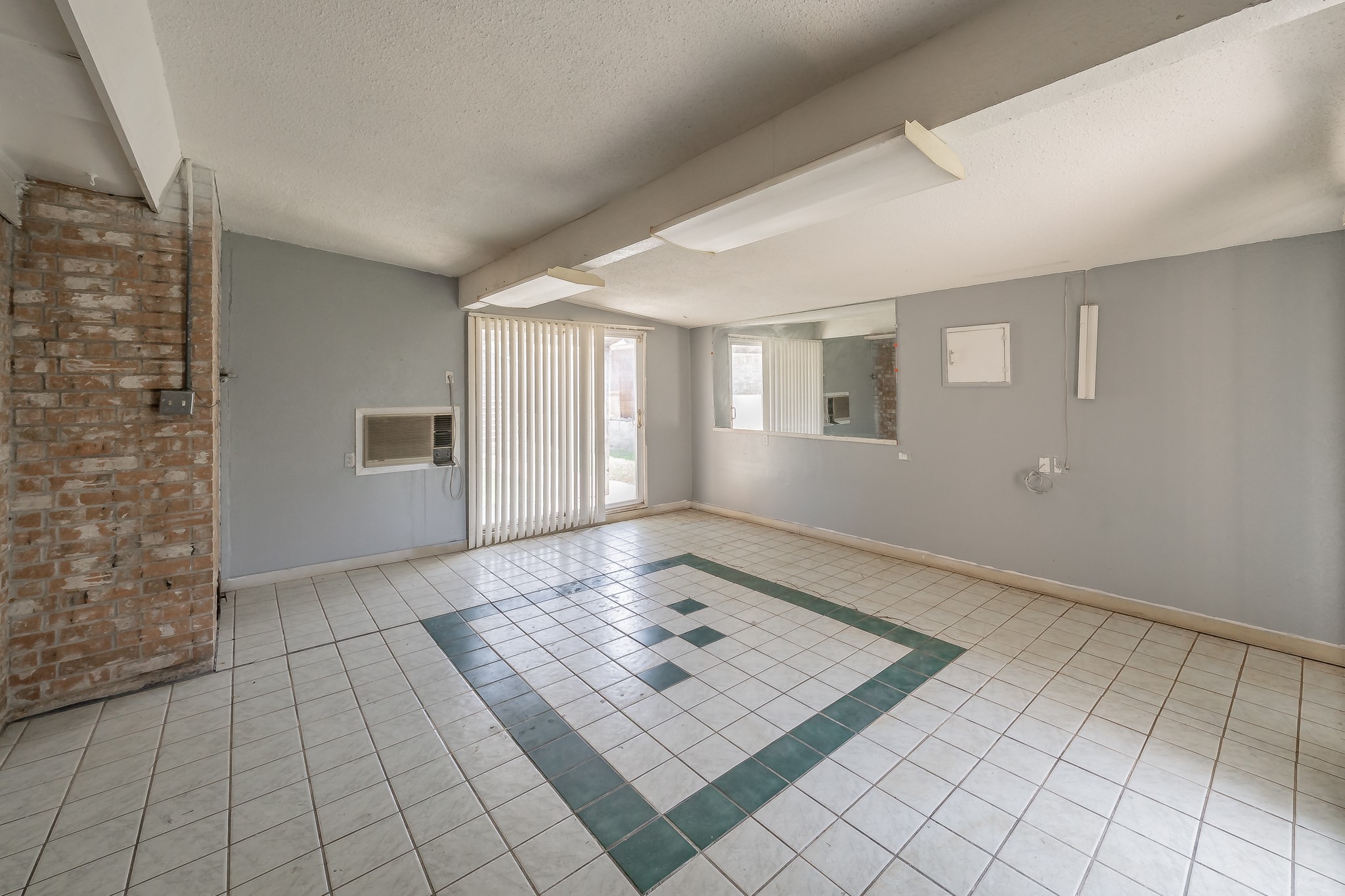 2863 Hitson Lane Fort Worth TX 76112