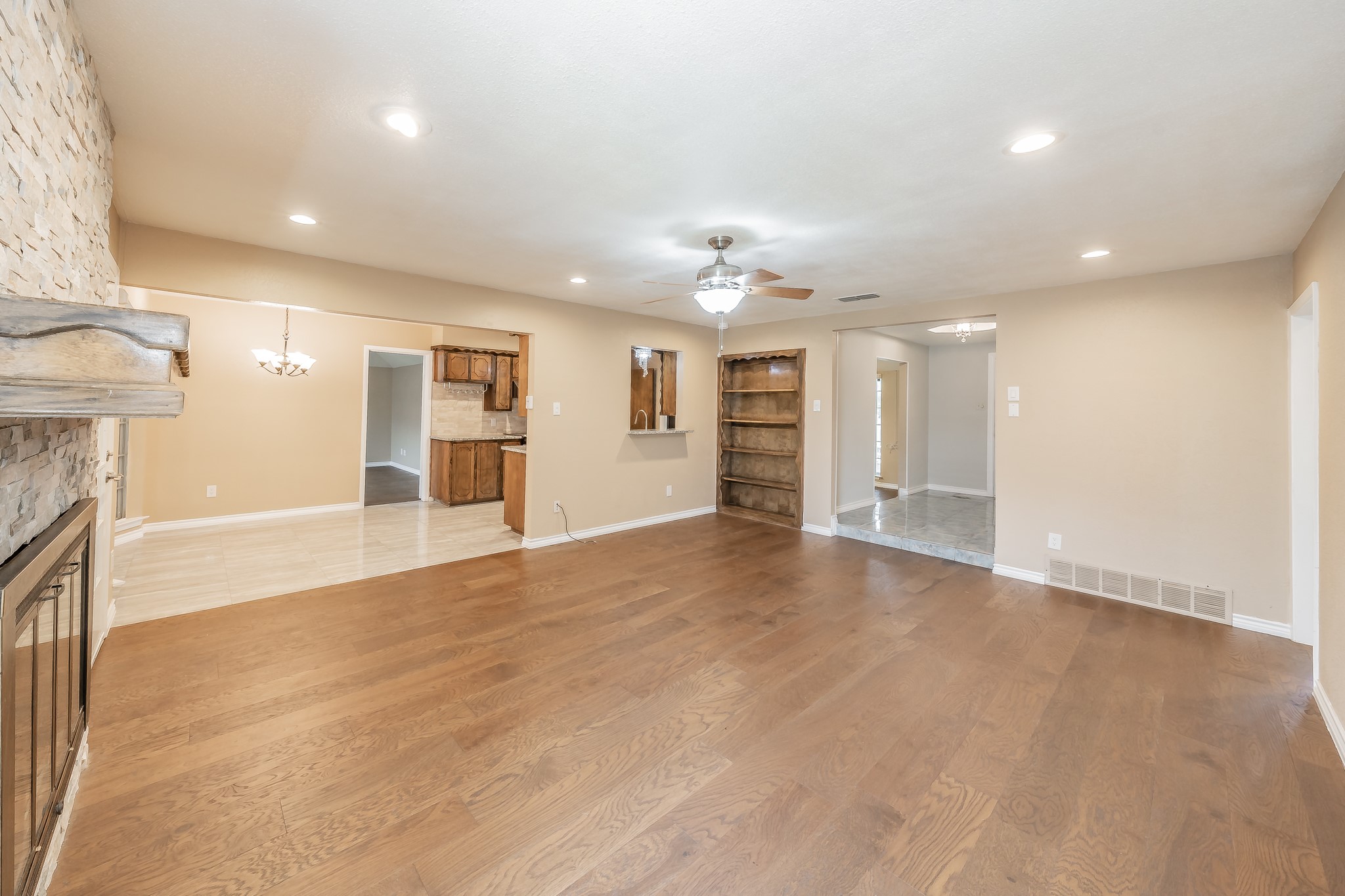 2863 Hitson Lane Fort Worth TX 76112