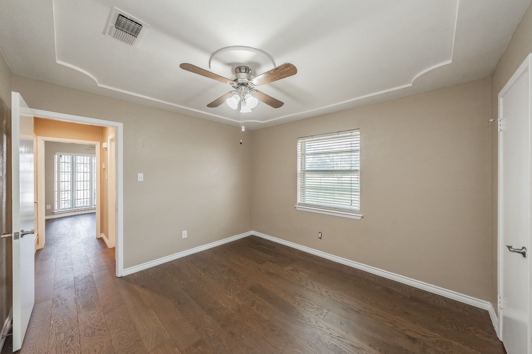 2863 Hitson Lane Fort Worth TX 76112