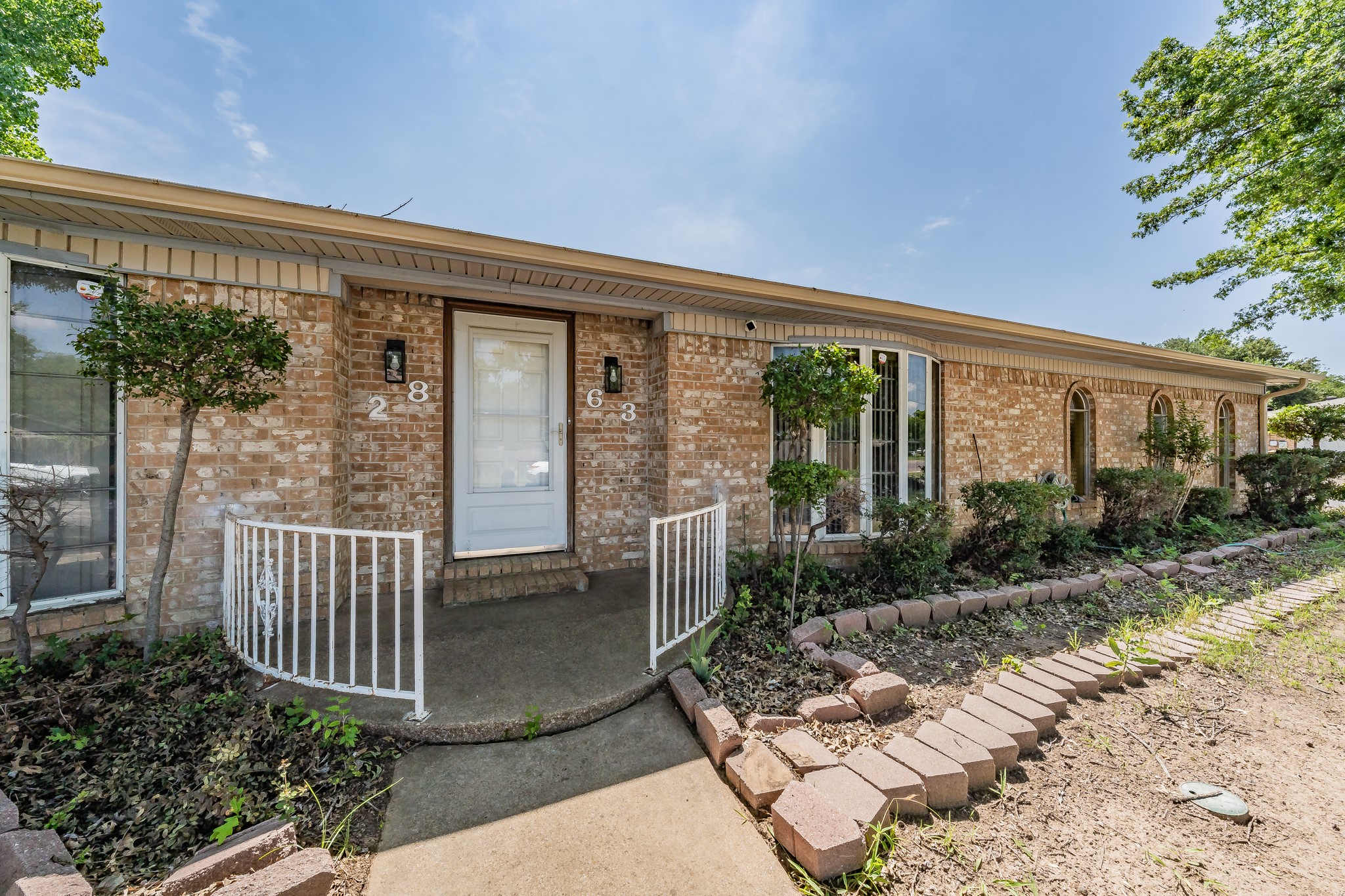 2863 Hitson Lane Fort Worth TX 76112
