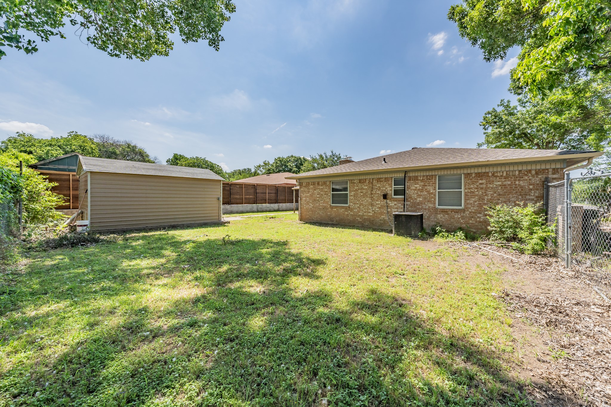 2863 Hitson Lane Fort Worth TX 76112