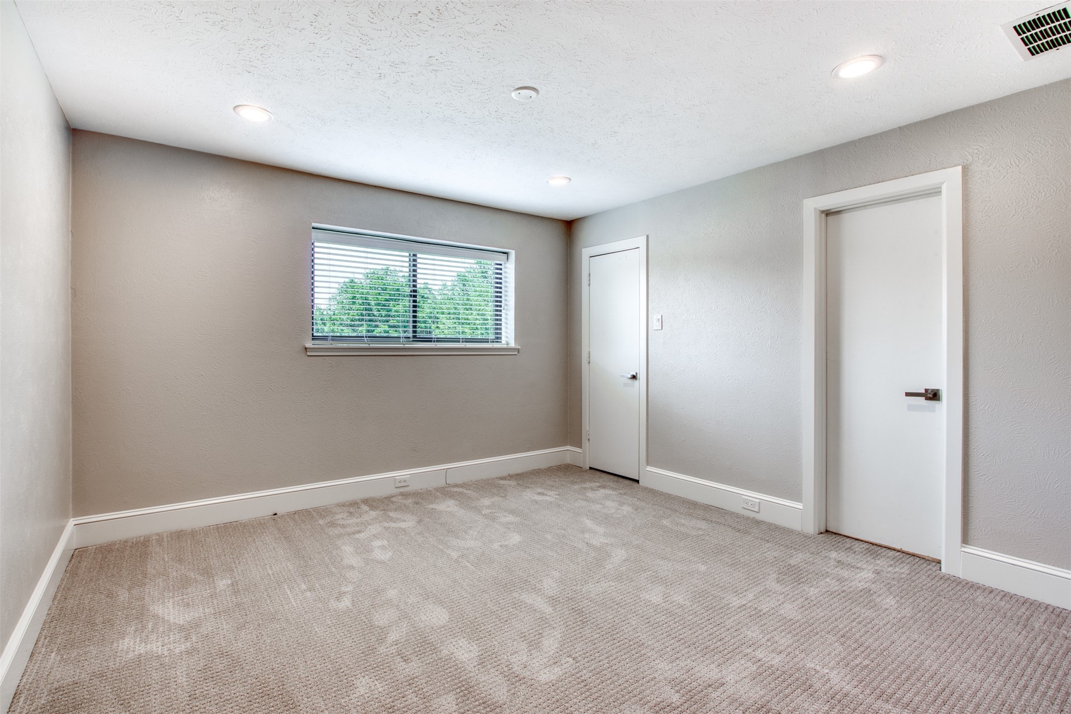 16341 Lauder Lane Dallas TX 75248