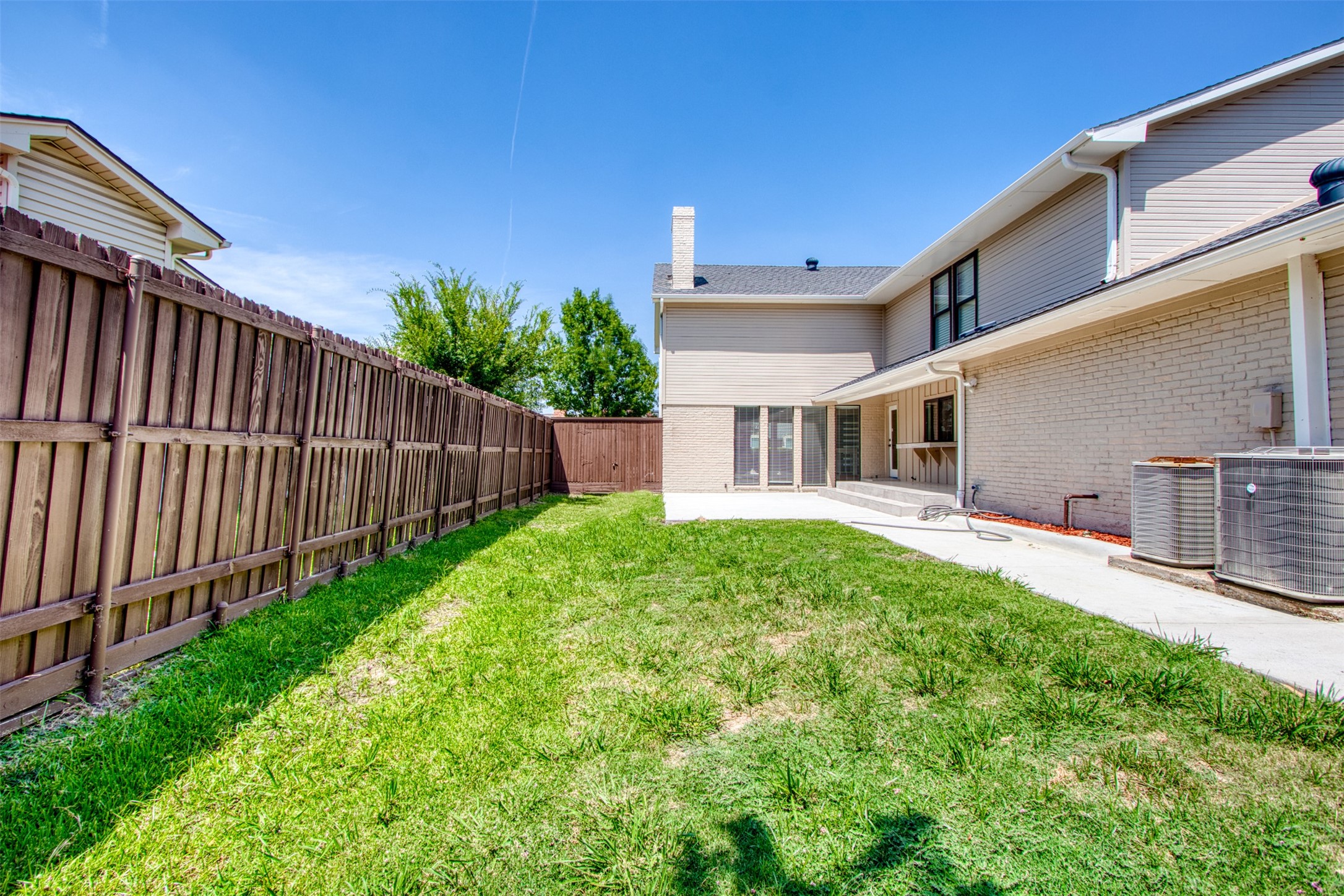 16341 Lauder Lane Dallas TX 75248